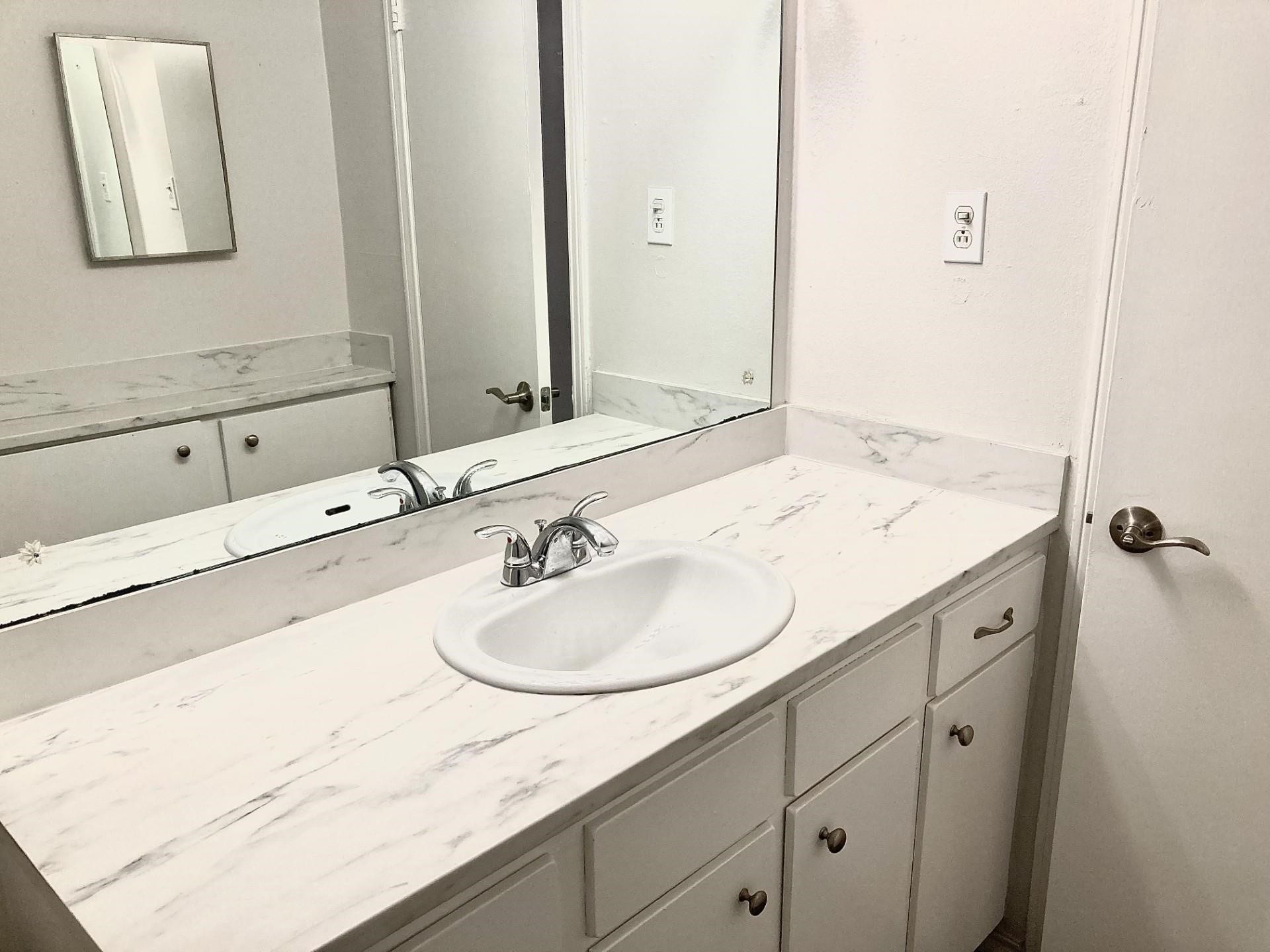 800 Post Oak Boulevard, #21, Houston, TX 77056 800 Post Oak Boulevard, #21, Houston, TX 77056