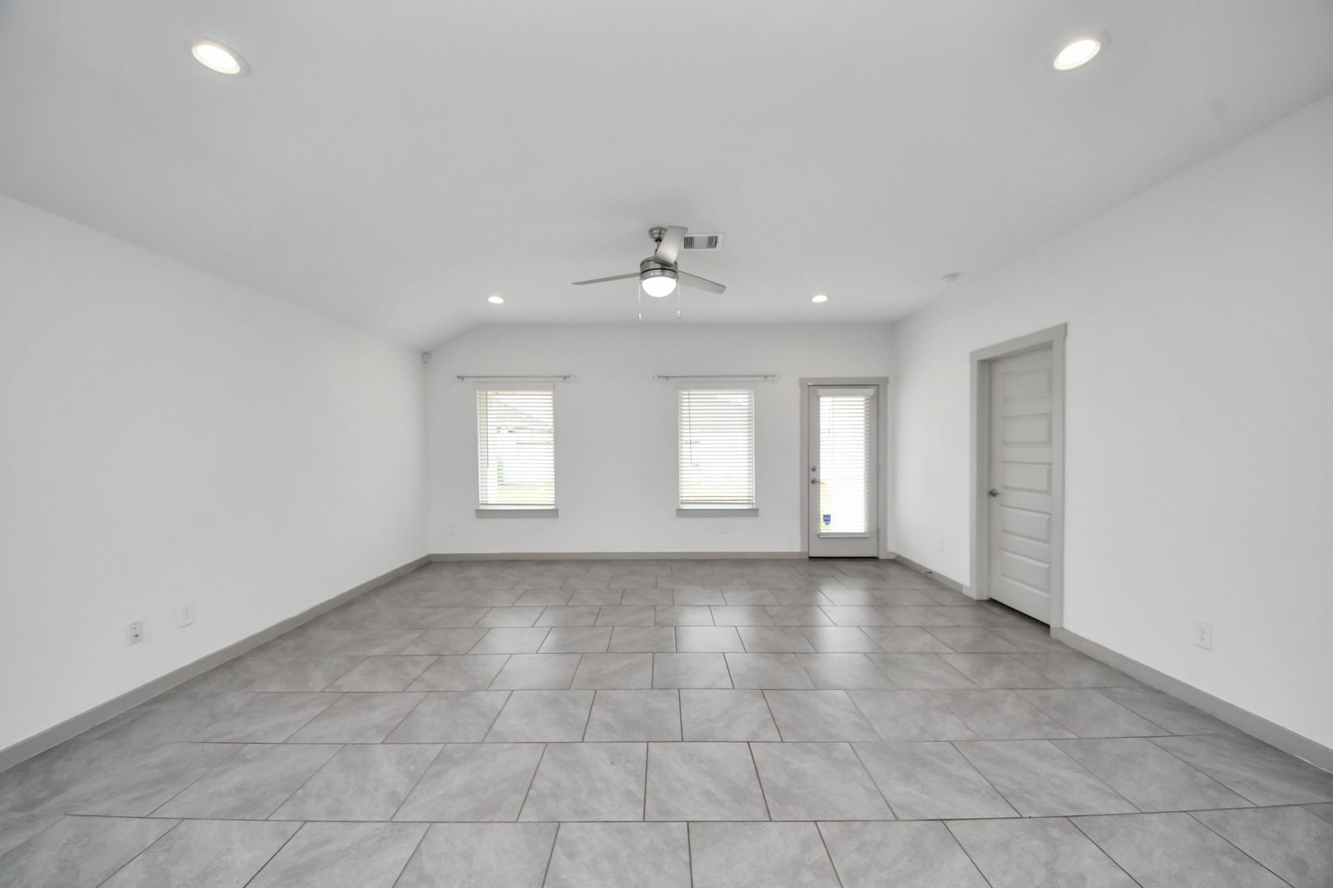 29402 Hoelzen Hollow Drive, Katy, TX 77494 29402 Hoelzen Hollow Drive, Katy, TX 77494