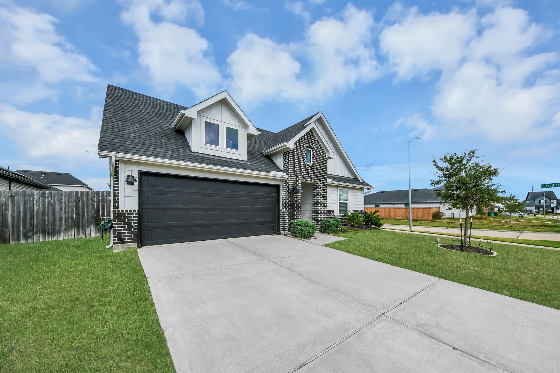 29402 Hoelzen Hollow Drive, Katy, TX 77494 29402 Hoelzen Hollow Drive, Katy, TX 77494