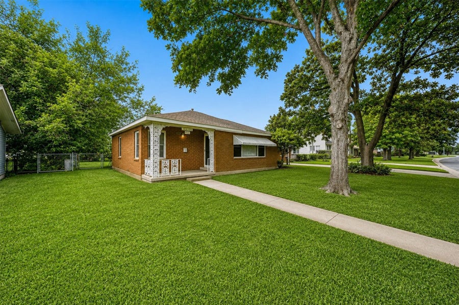 Property photo for 2210 2ND Street, Galena Park, TX
