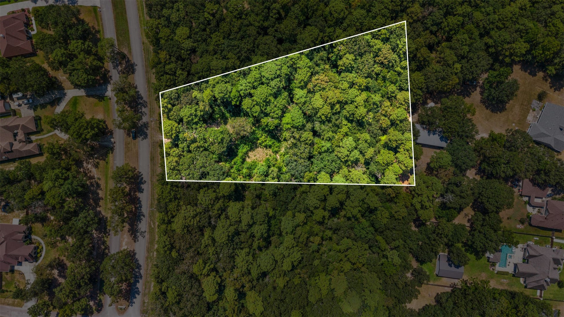 19296 Riverwalk Drive, Porter, TX 77365 19296 Riverwalk Drive, Porter, TX 77365
