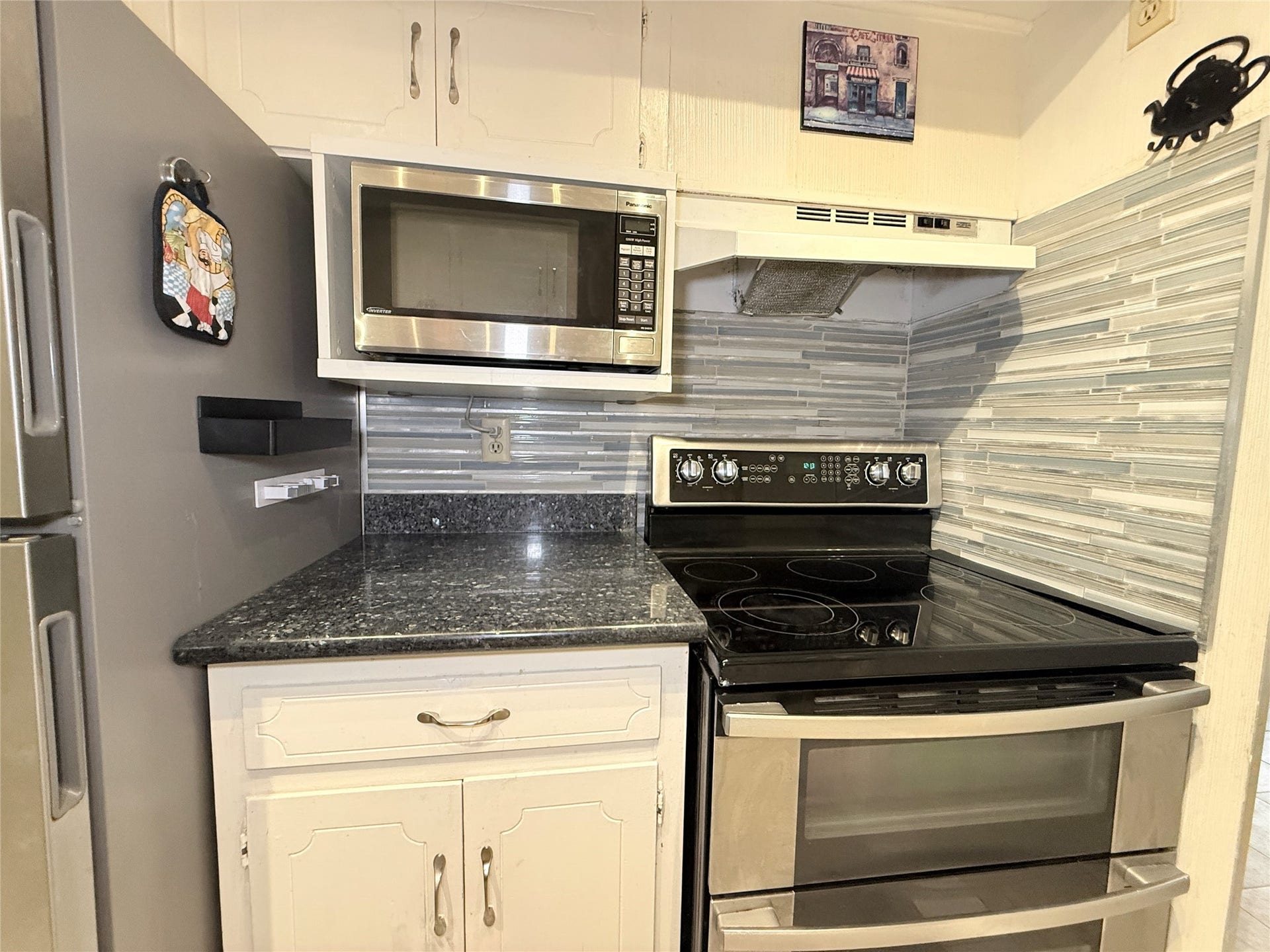 5861 Inwood Drive, #6, Houston, TX 77057 5861 Inwood Drive, #6, Houston, TX 77057