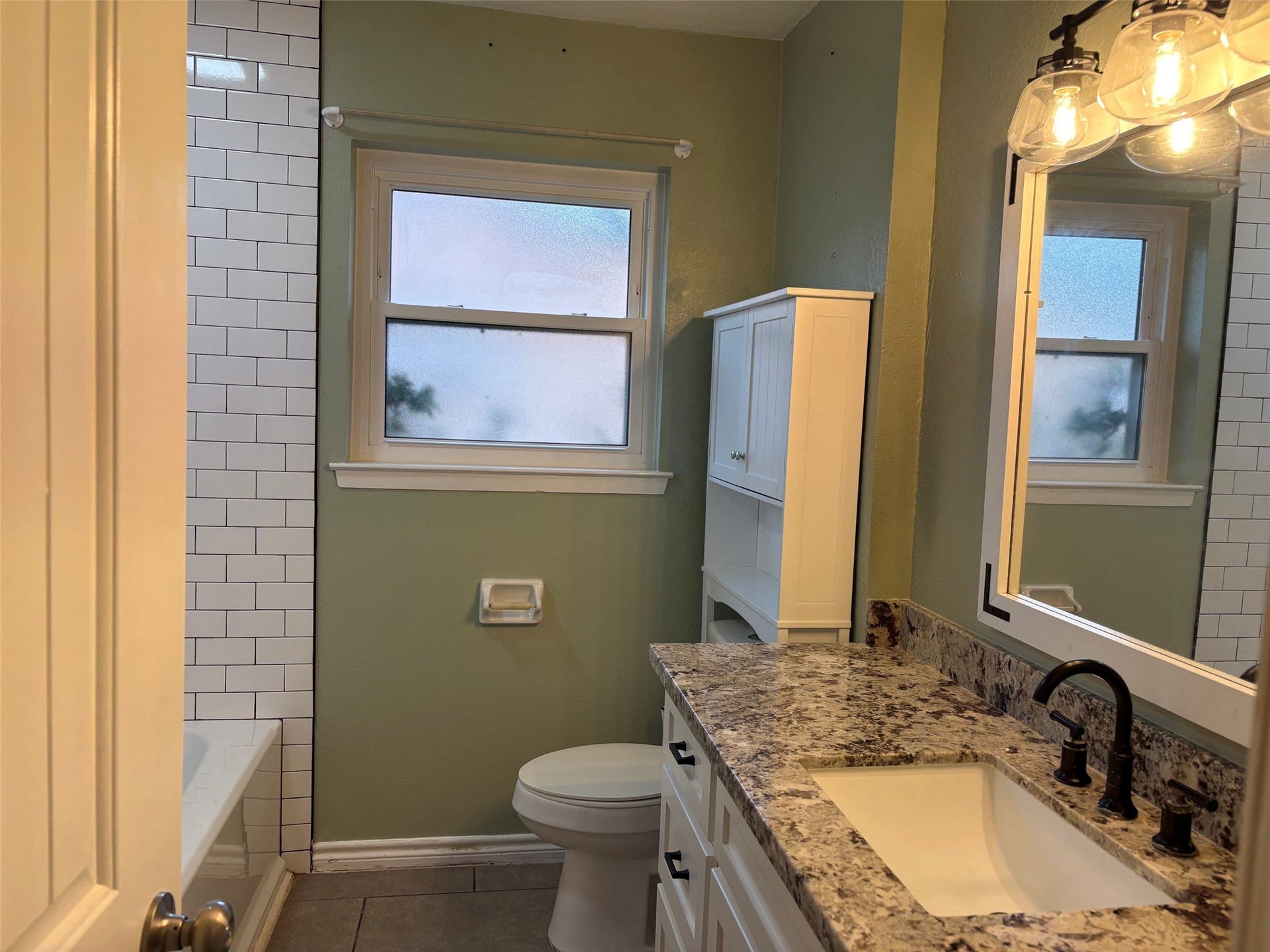 303 Crestwood Street, Clute, TX 77531 303 Crestwood Street, Clute, TX 77531