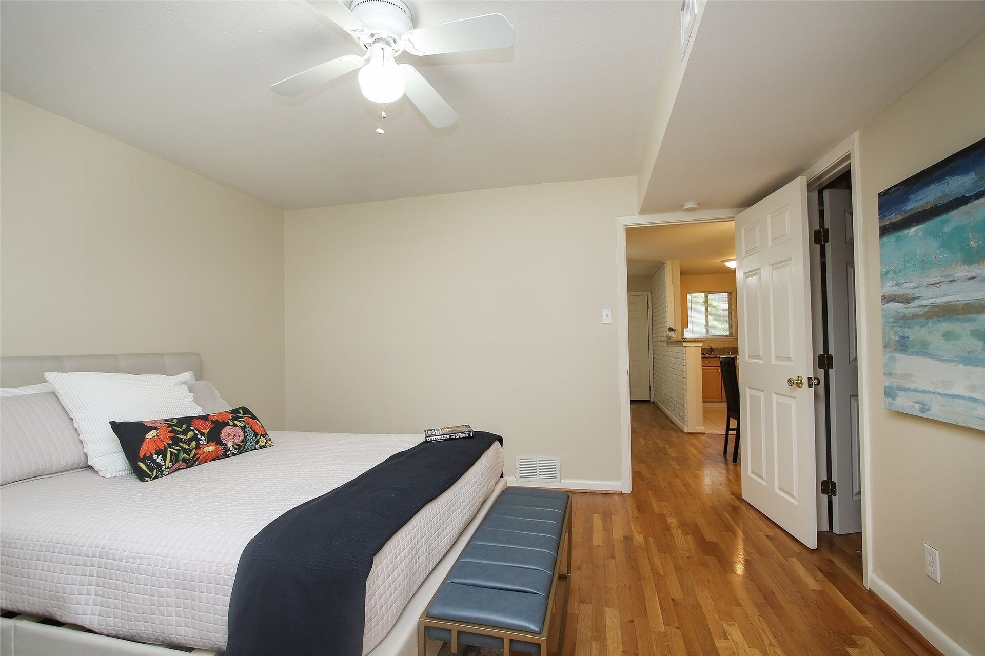 2212 Morse, #4, Houston, TX 77019 2212 Morse, #4, Houston, TX 77019