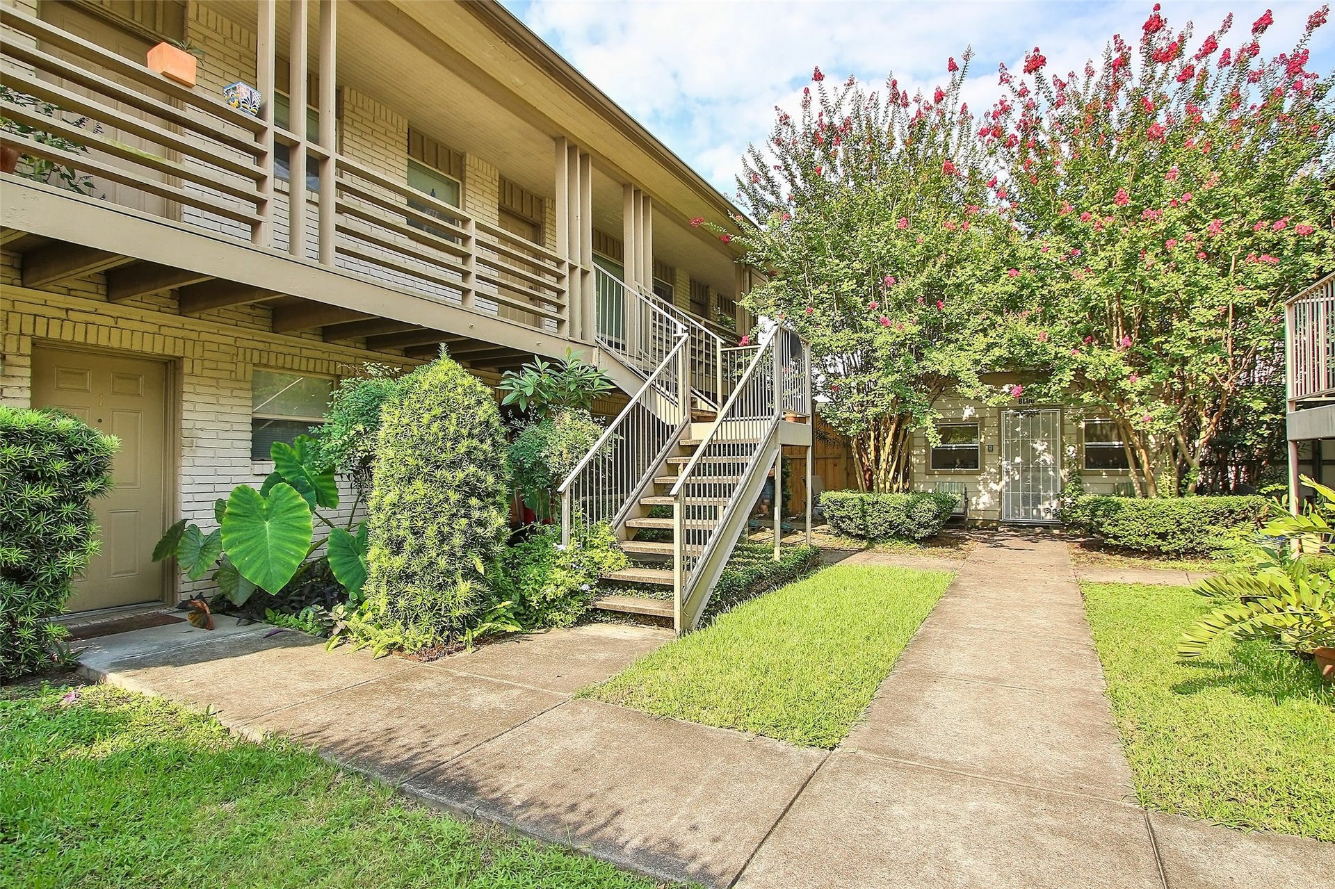 2212 Morse, #4, Houston, TX 77019 2212 Morse, #4, Houston, TX 77019