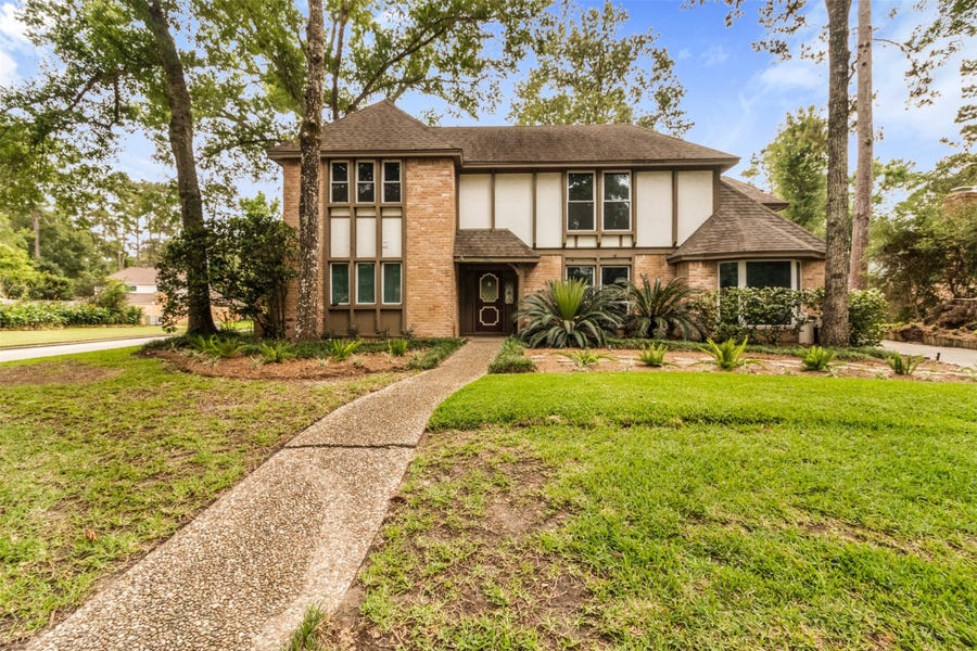 Property photo for 3238 Redwood Lodge Dr Drive, Houston, TX