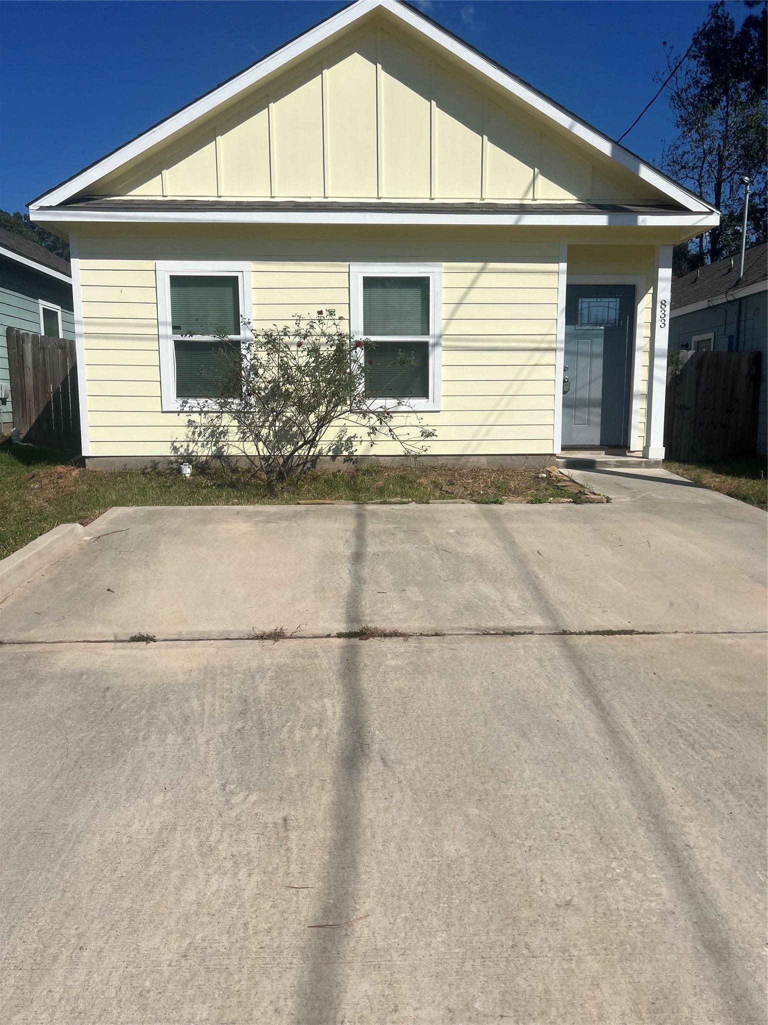 833 Omeara, Montgomery, TX 77316 833 Omeara, Montgomery, TX 77316