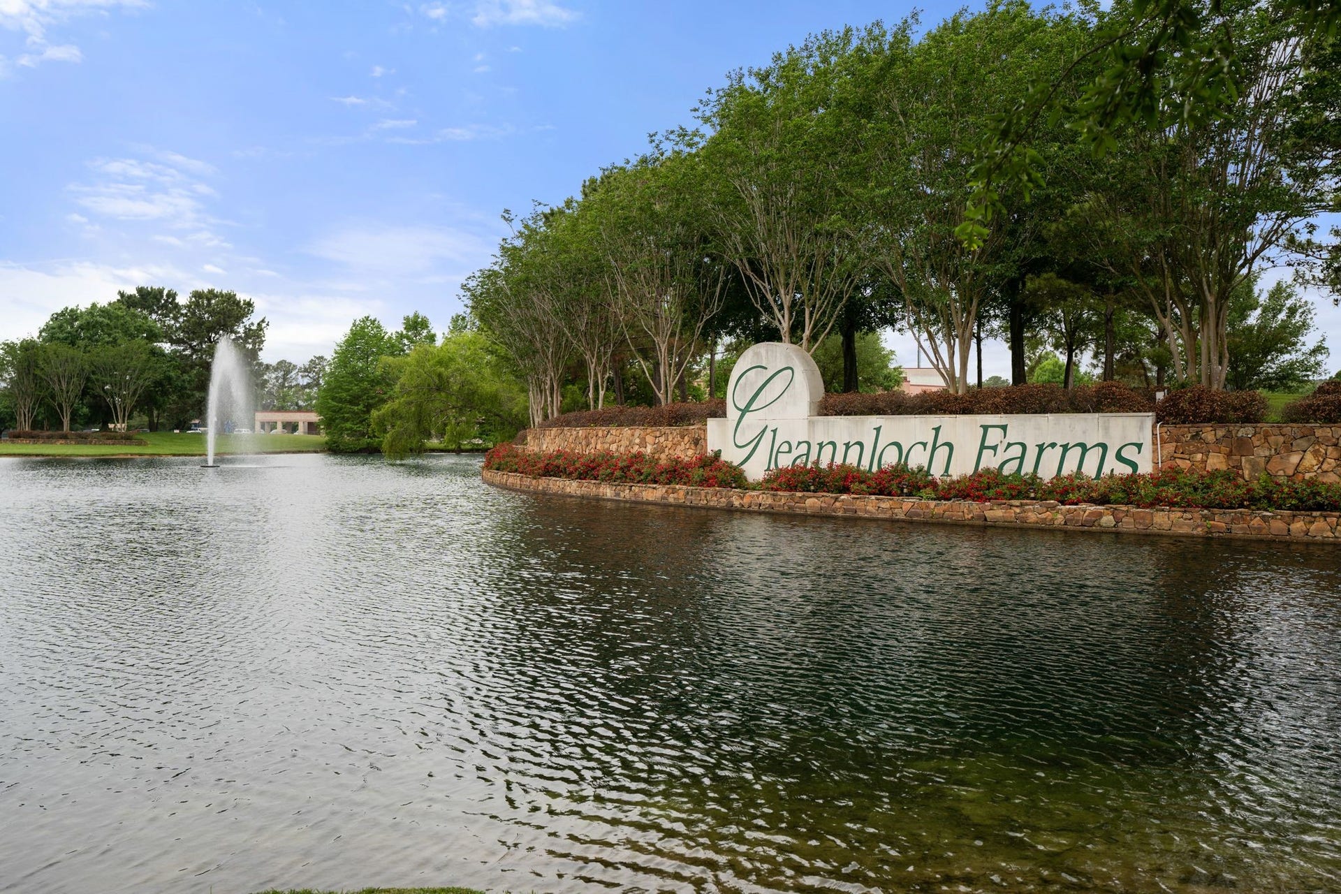 1323 Freshwater Bay Court, Spring, TX 77379 Welcome to premier master planned community of Gleannloch Farms, amenities include: 3 pools, tennis courts, catch & release lakes, boat house, dog park, on-site equestrian center, walking/bike trails, fitness center, 21-acre Athletic Center w/baseball fields, volleyball, soccer, pickleball courts, multiple playgrounds & 27 hole Gleannloch Pines golf course & Club.