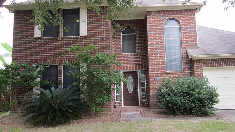 Property photo for 3715 Mission Valley Drive, Missouri City, TX