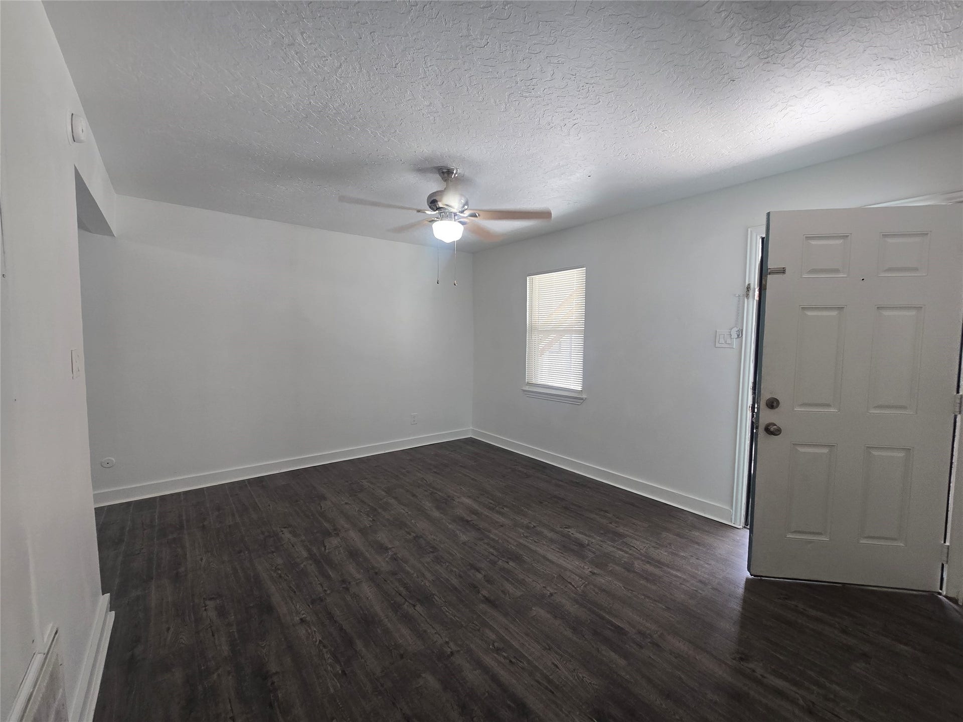 918 Winnie, #107, Galveston, TX 77550 918 Winnie, #107, Galveston, TX 77550