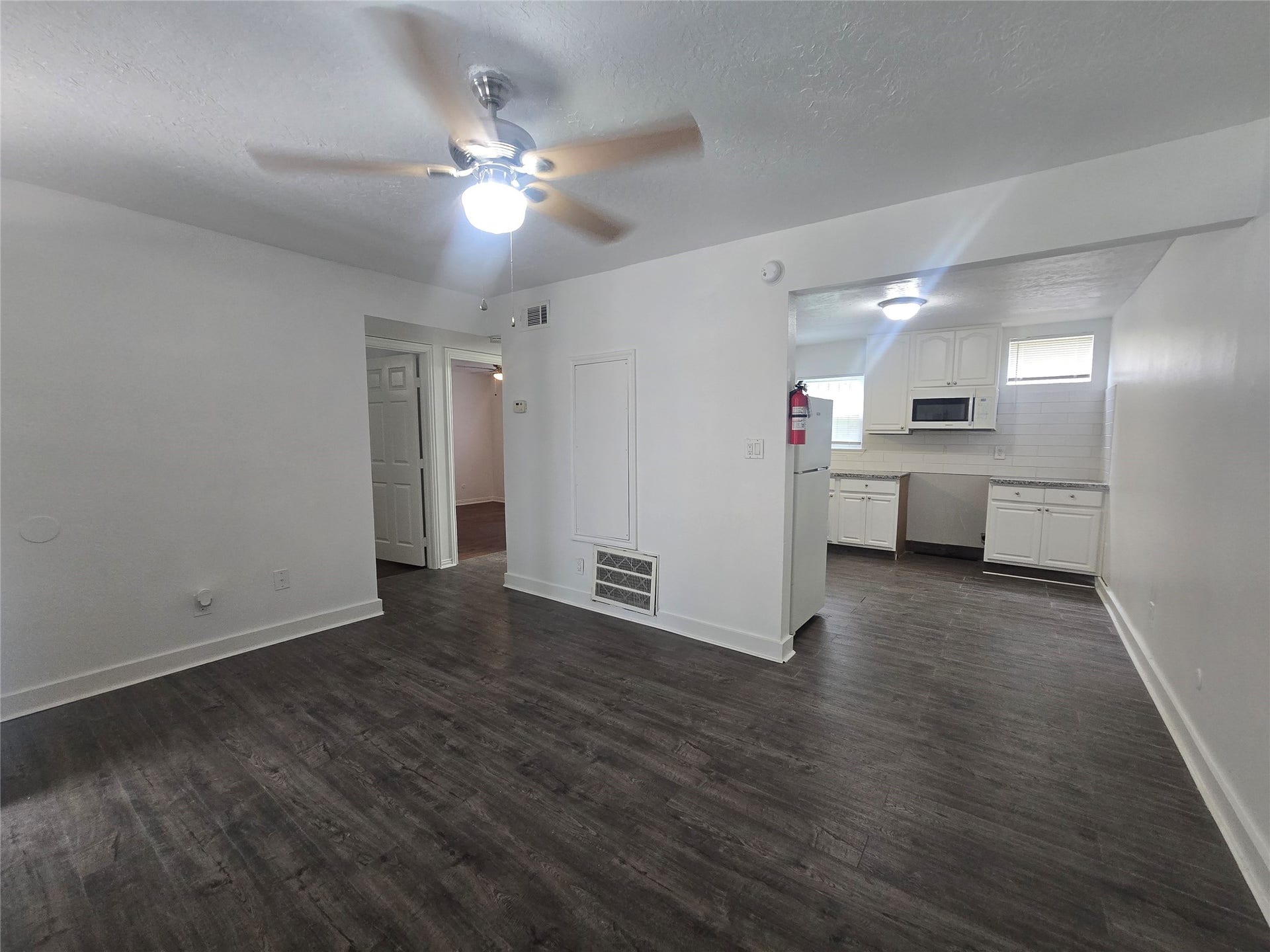918 Winnie, #107, Galveston, TX 77550 918 Winnie, #107, Galveston, TX 77550