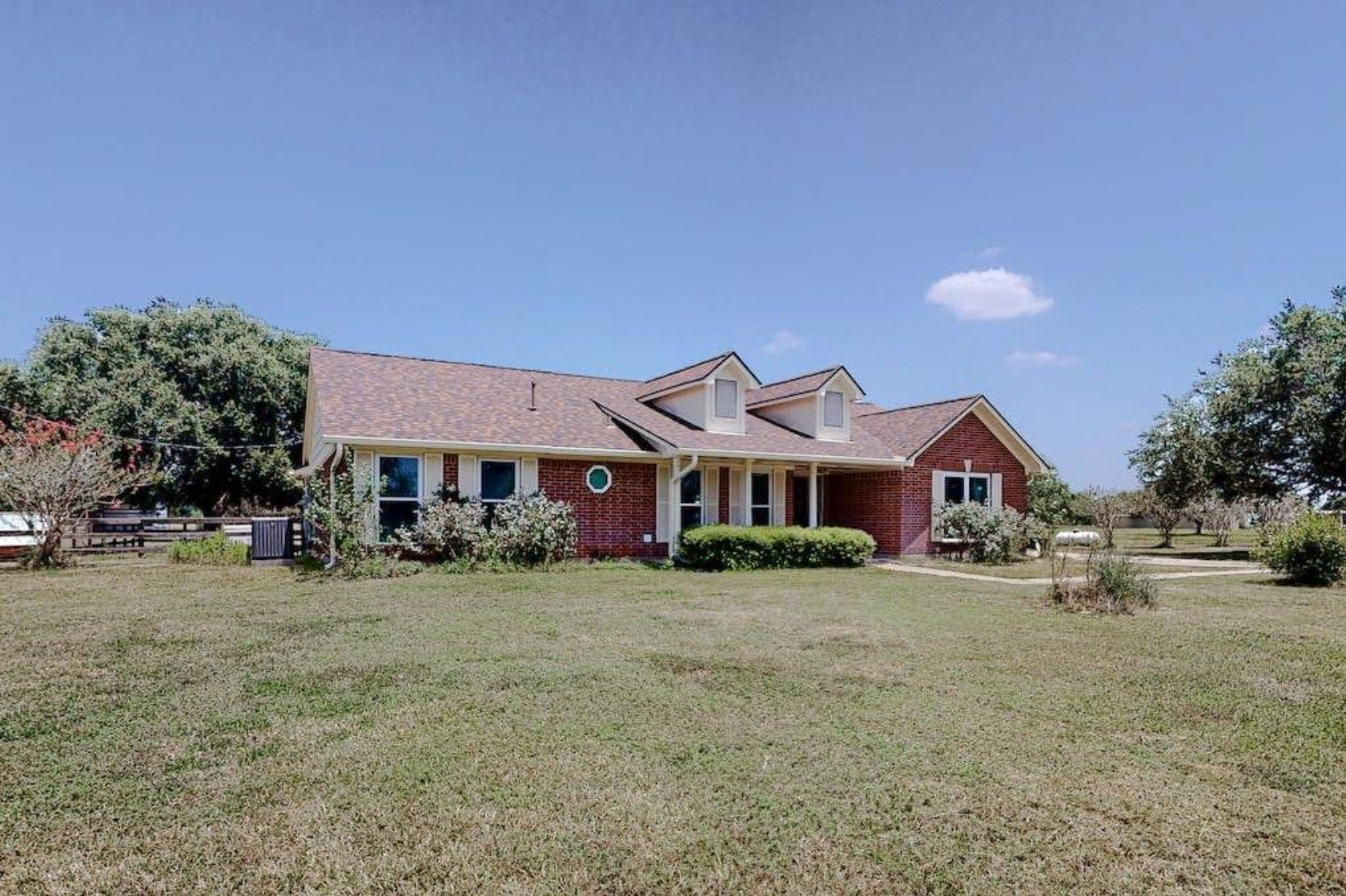 2918 Amber Lane, Rosenberg, TX 77471 2918 Amber Lane, Rosenberg, TX 77471