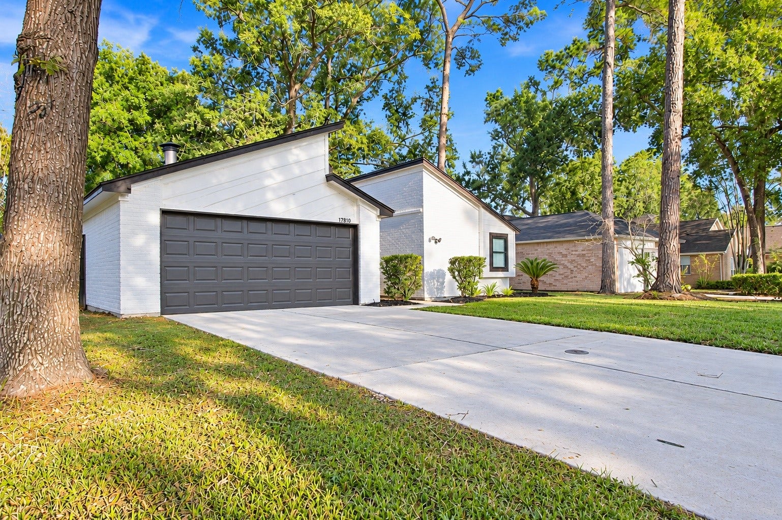 17810 Port O Call Street, Crosby, TX 77532 Another angle of the exterior of the home!