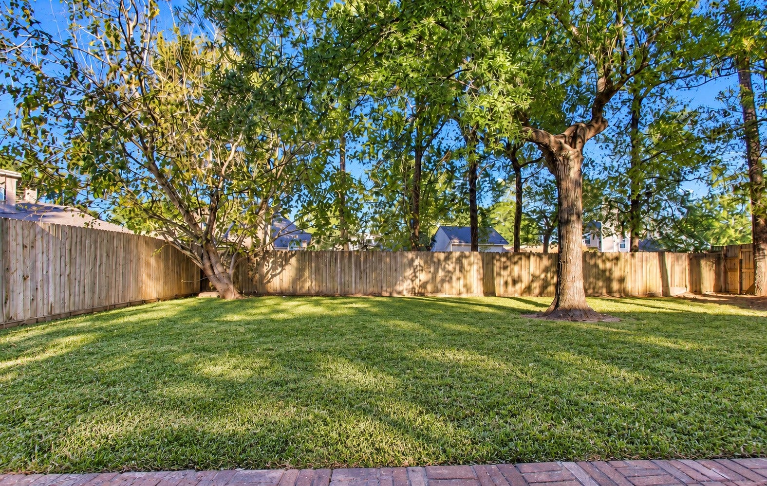 17810 Port O Call Street, Crosby, TX 77532 Large backyard - great for entertaining!