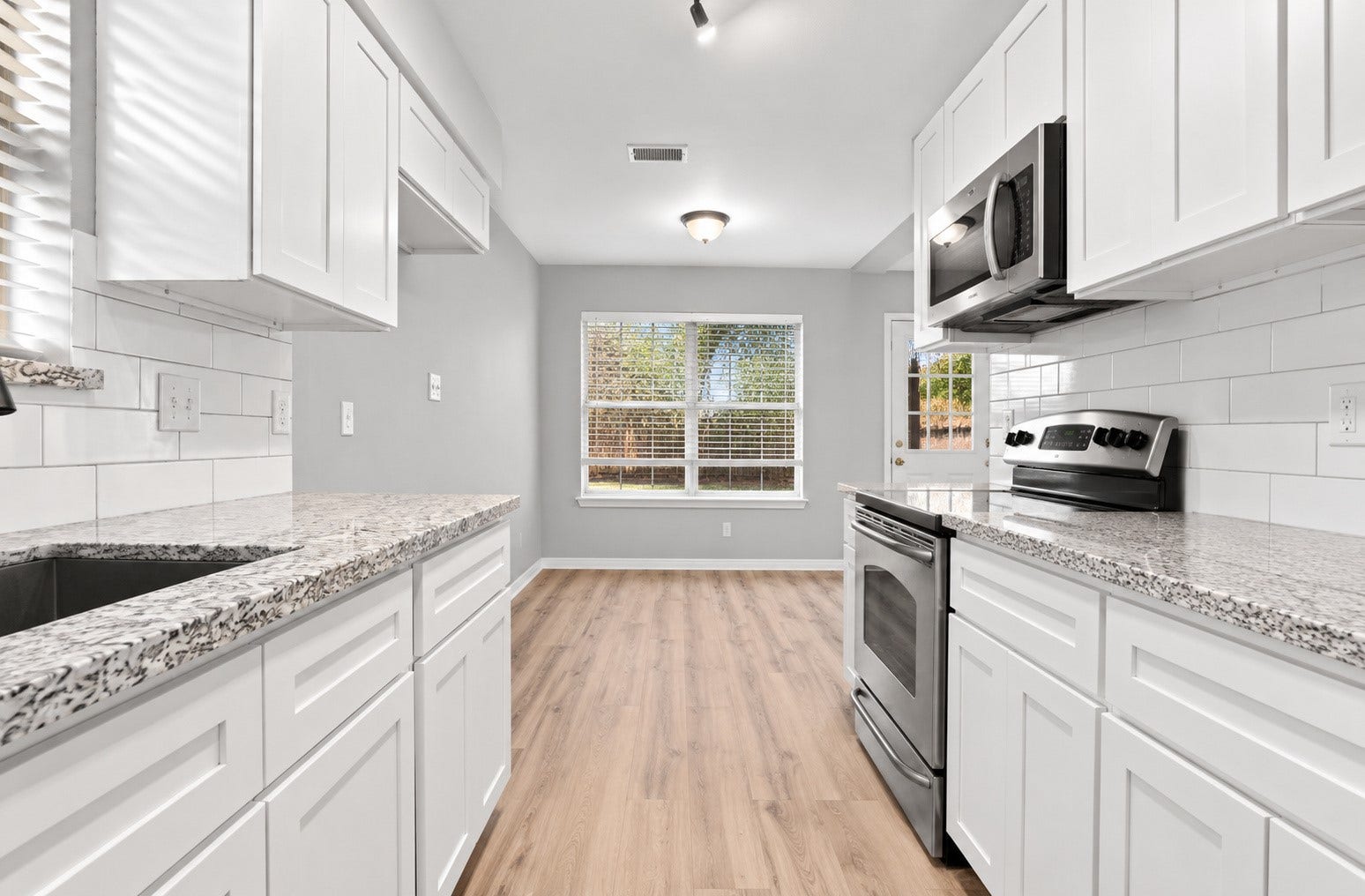 17810 Port O Call Street, Crosby, TX 77532 Another angle of the kitchen to the dining room!