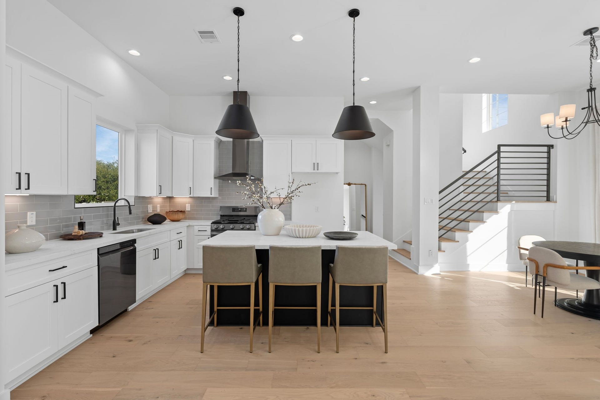 8710-87012 Ojeman Villas Drive, Houston, TX 77055