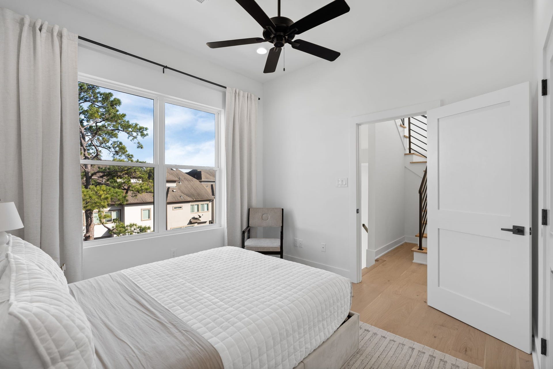 8710-87012 Ojeman Villas Drive, Houston, TX 77055
