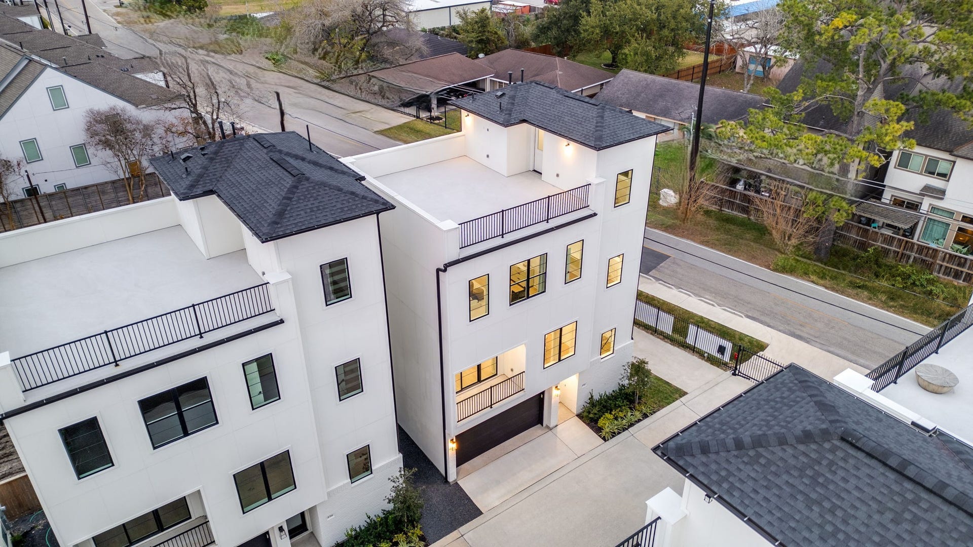 8710-87012 Ojeman Villas Drive, Houston, TX 77055