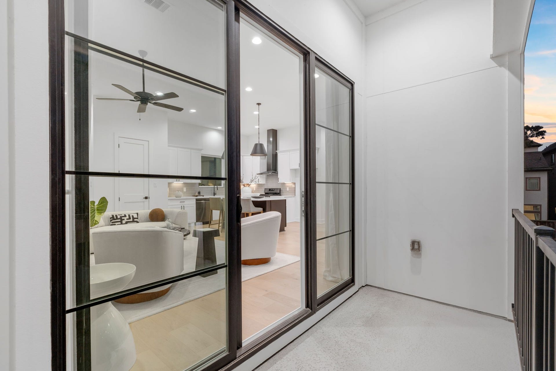 8710-87012 Ojeman Villas Drive, Houston, TX 77055