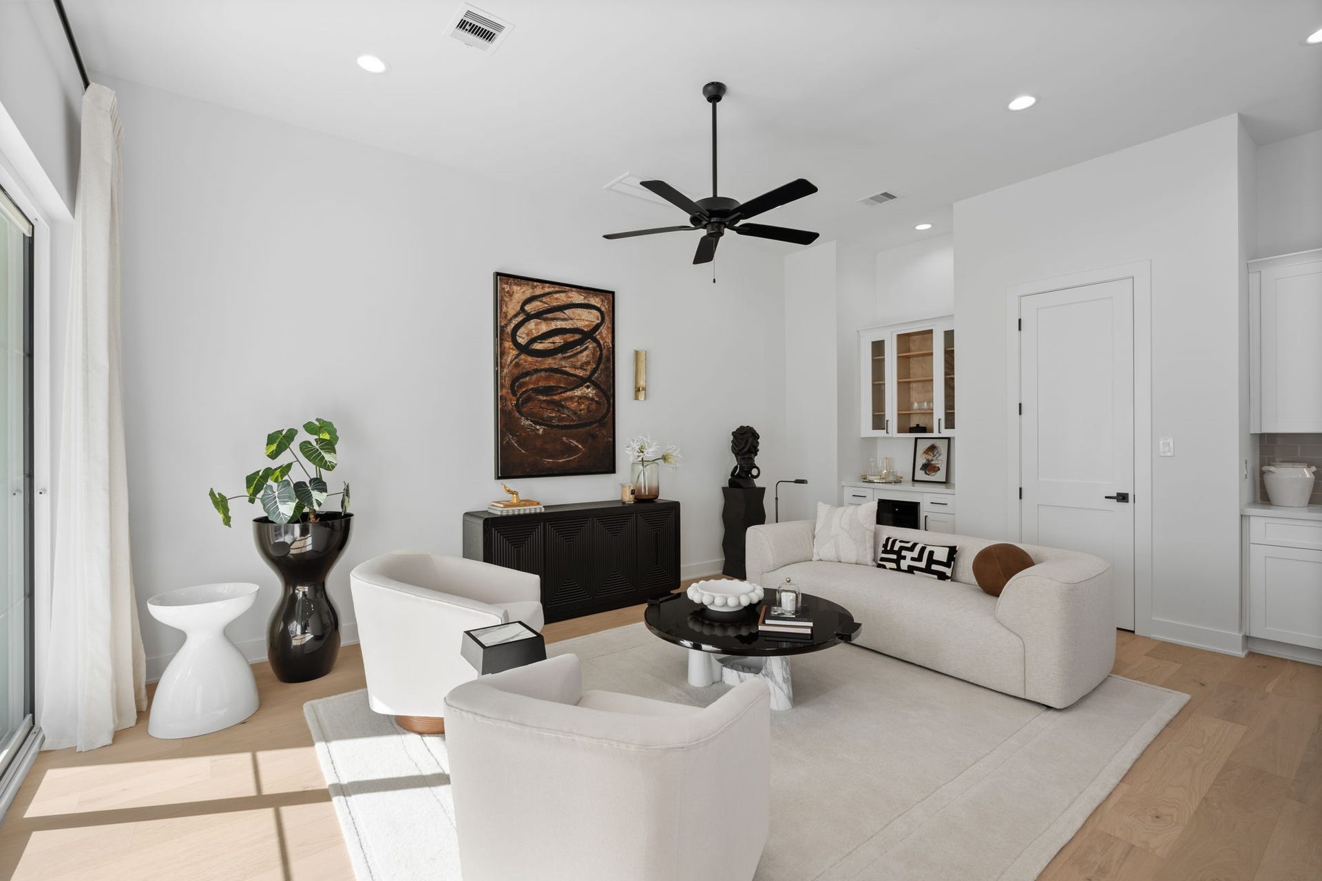 8710-87012 Ojeman Villas Drive, Houston, TX 77055