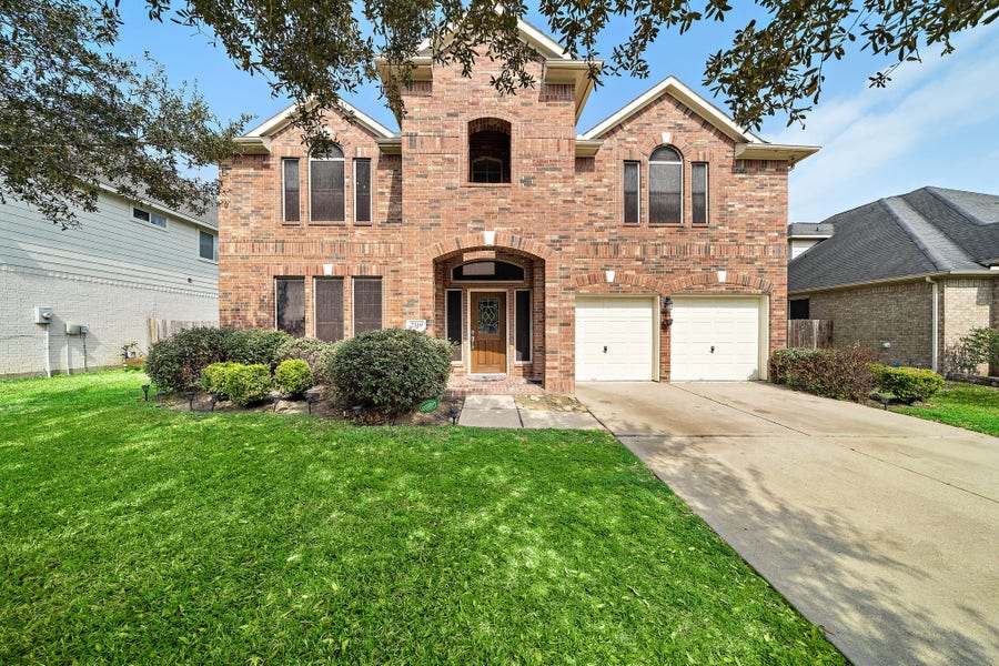 Property photo for 7519 Summer Shore Drive, Rosenberg, TX
