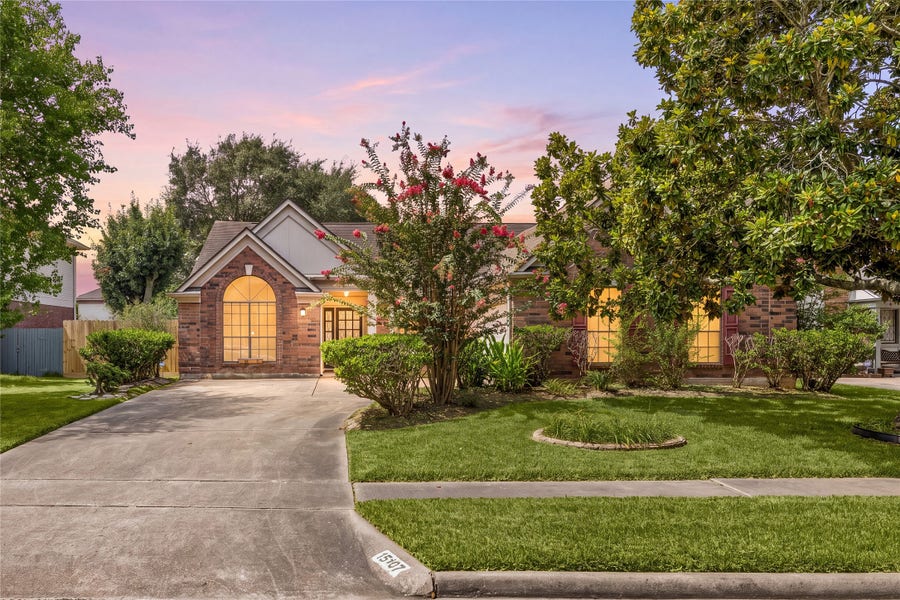 Property photo for 15107 Berkshire Green Drive, Houston, TX
