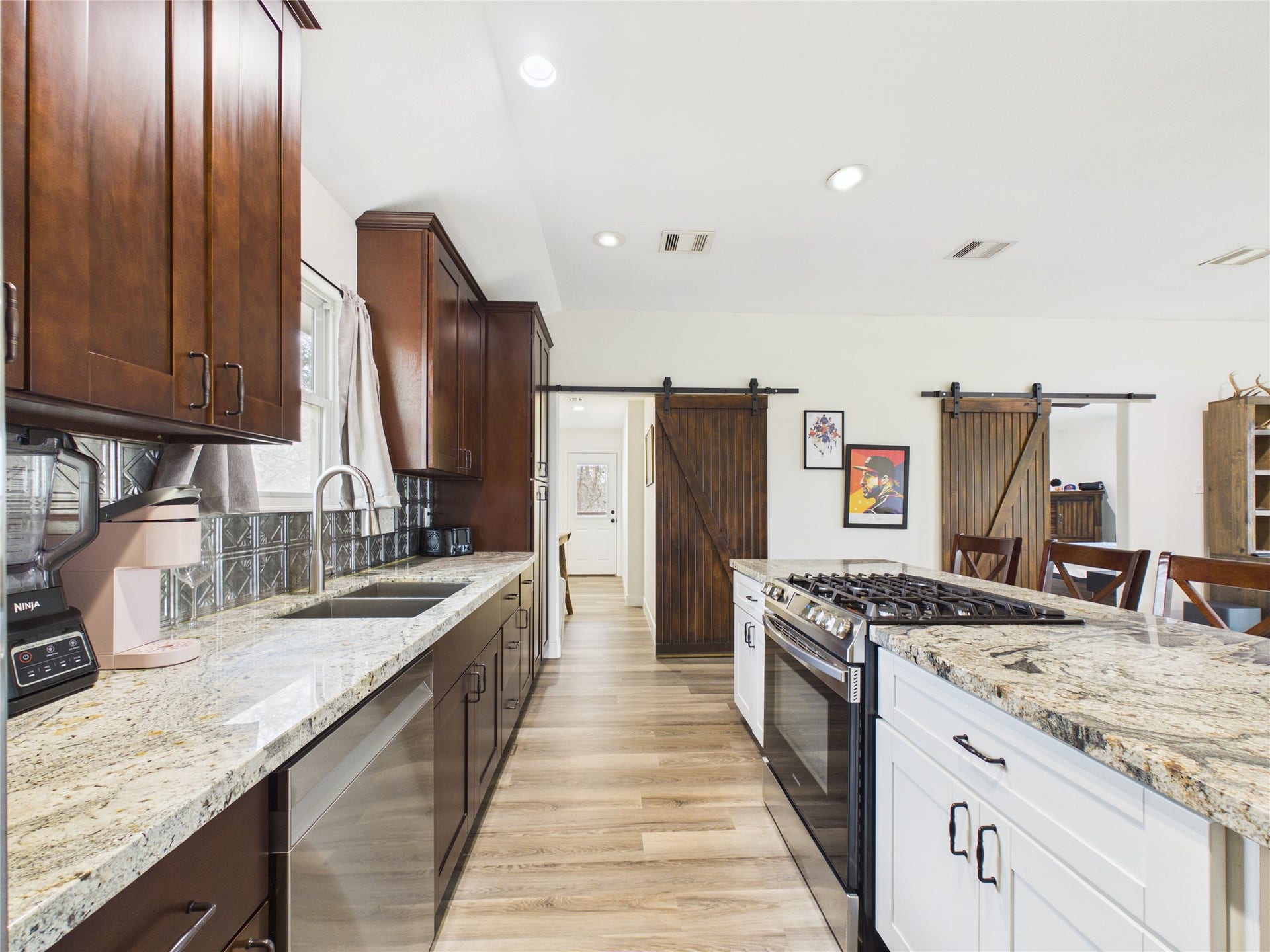 4506 Linninger Lane, Dickinson, TX 77539 4506 Linninger Lane, Dickinson, TX 77539