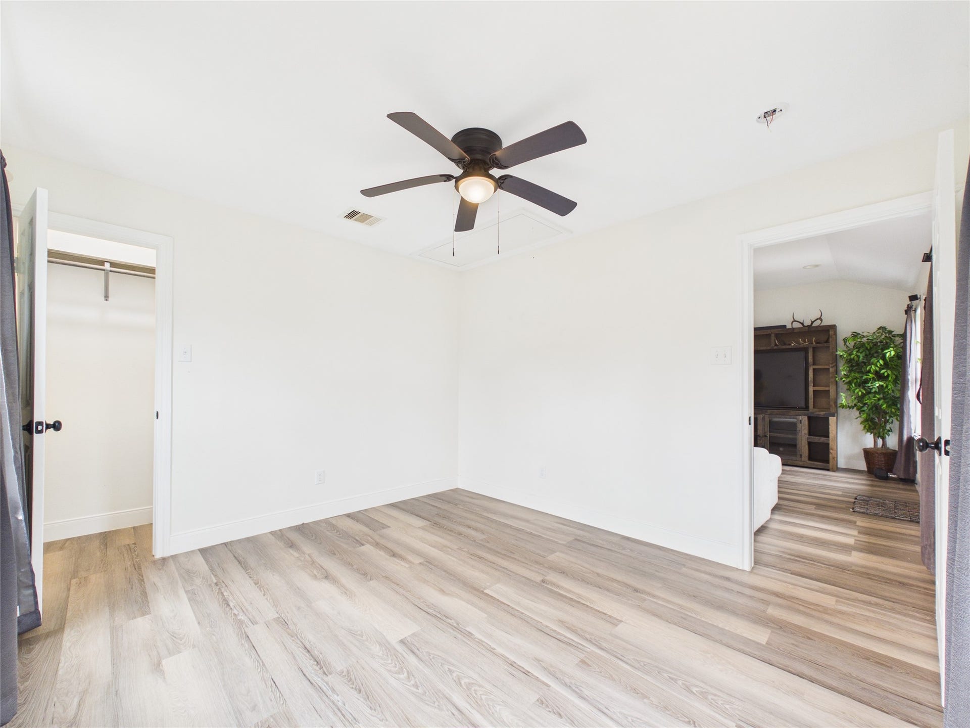 4506 Linninger Lane, Dickinson, TX 77539 4506 Linninger Lane, Dickinson, TX 77539