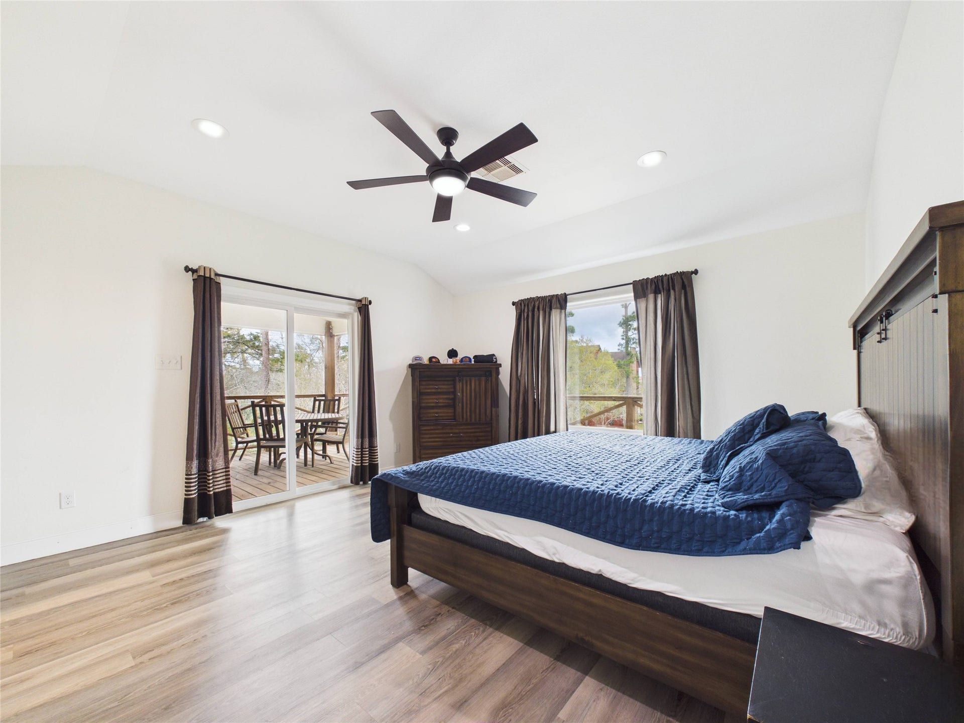4506 Linninger Lane, Dickinson, TX 77539 4506 Linninger Lane, Dickinson, TX 77539