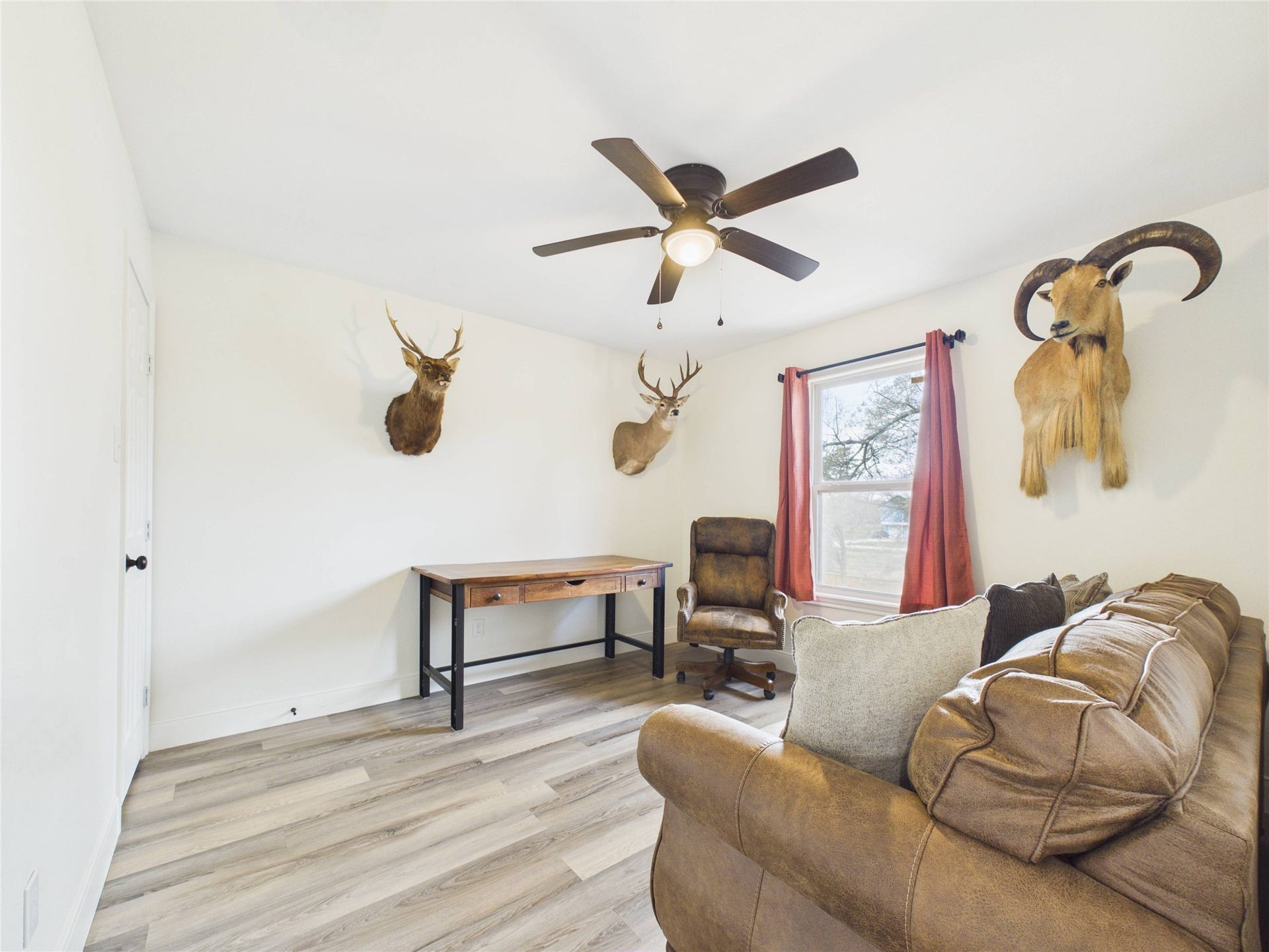 4506 Linninger Lane, Dickinson, TX 77539 4506 Linninger Lane, Dickinson, TX 77539