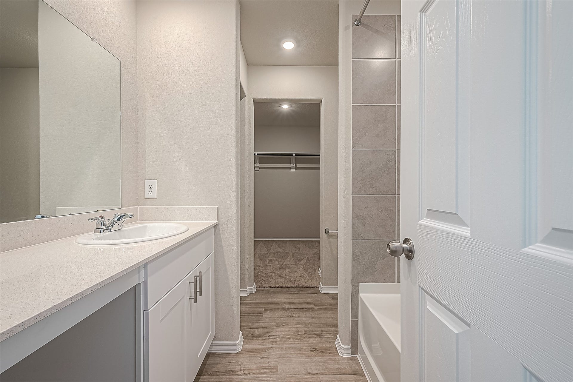 1986 Hidden Cedar Drive, Conroe, TX 77301 1986 Hidden Cedar Drive, Conroe, TX 77301