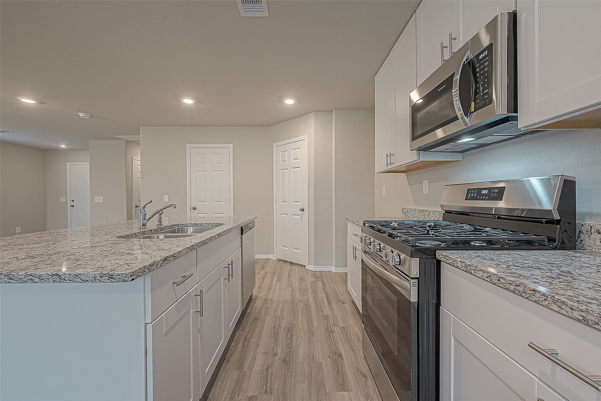 1986 Hidden Cedar Drive, Conroe, TX 77301 1986 Hidden Cedar Drive, Conroe, TX 77301