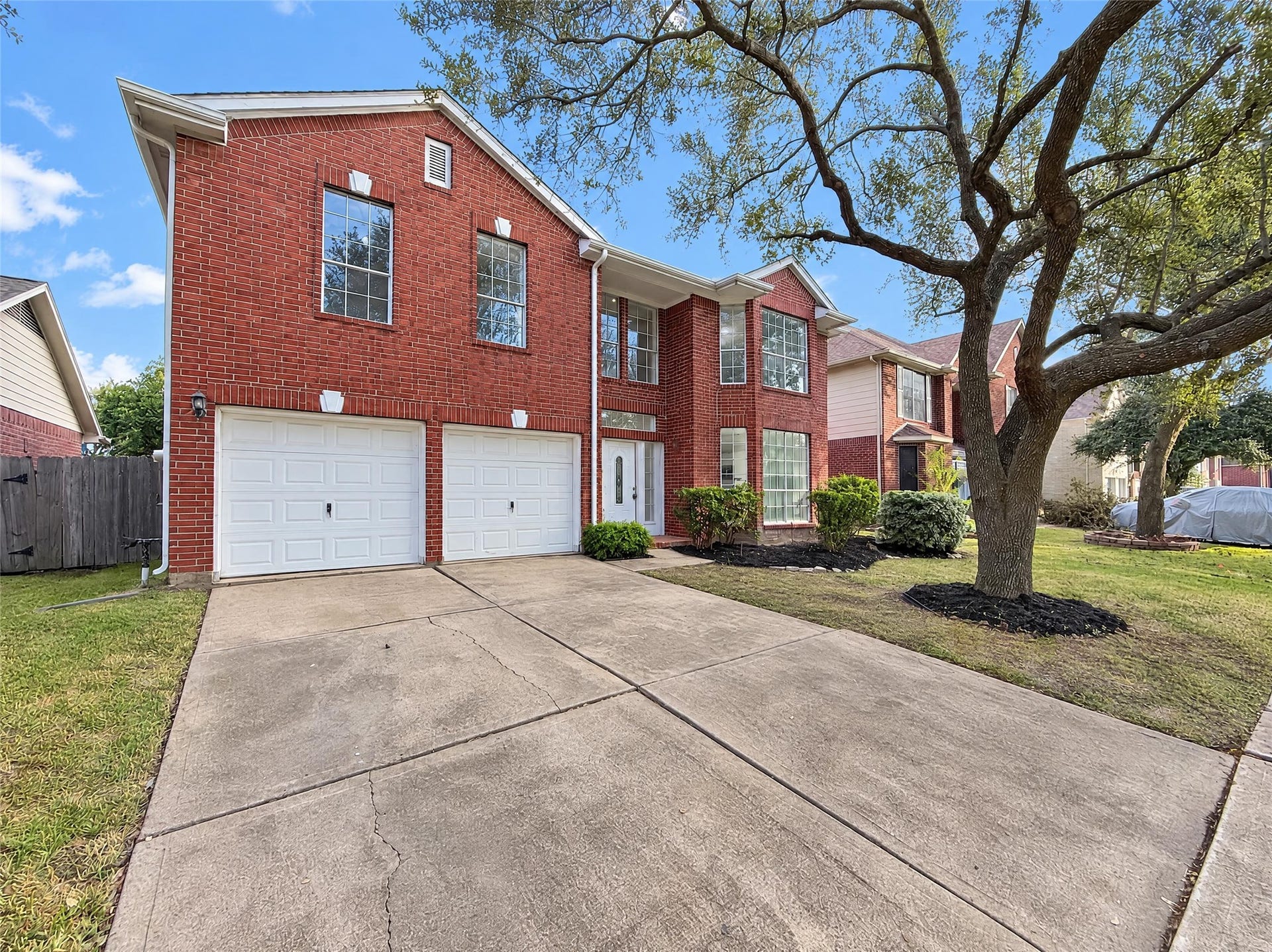 12522 Meadowglen Drive, Meadows Place, TX 77477