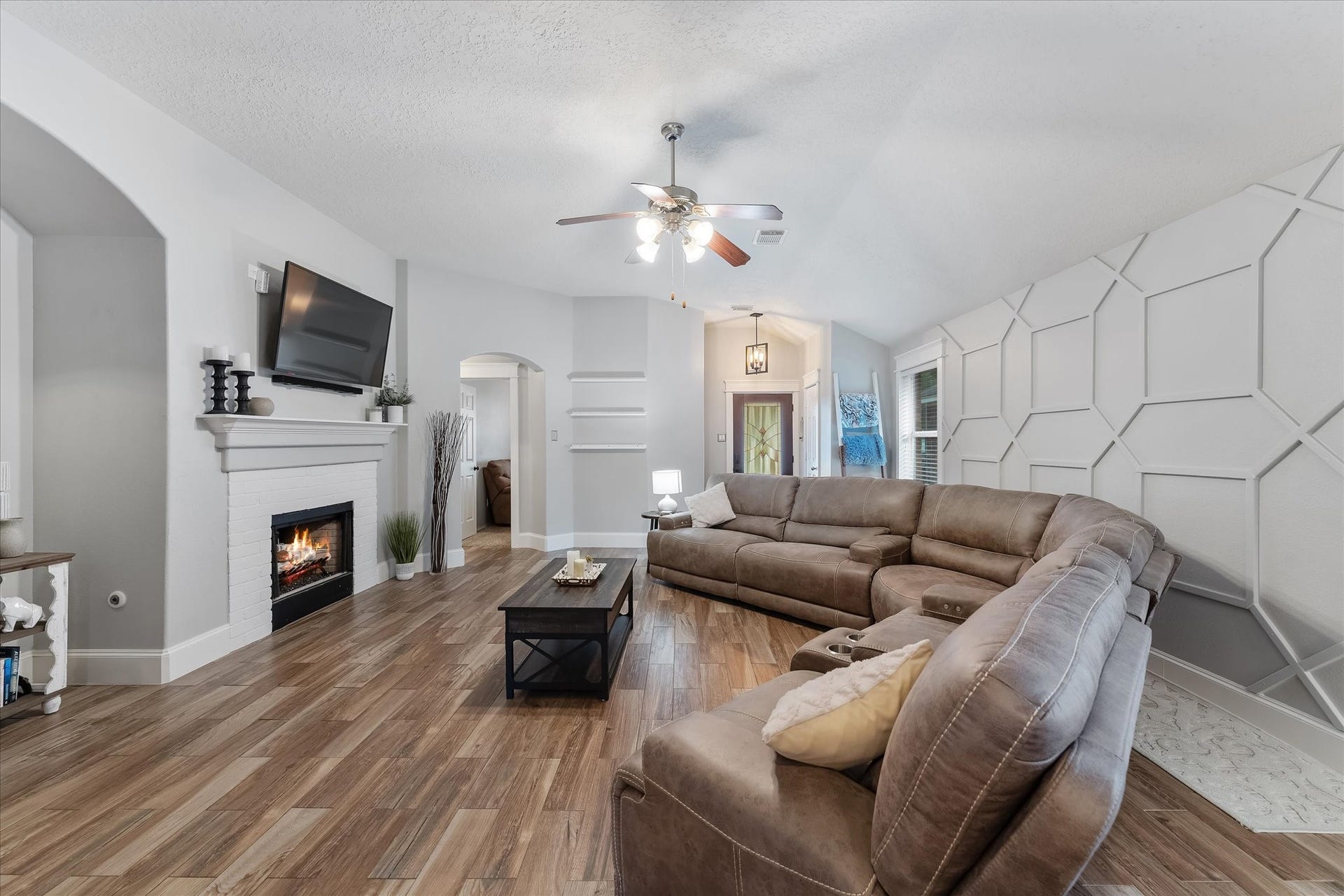 20127 Mammoth Falls Drive, Tomball, TX 77375