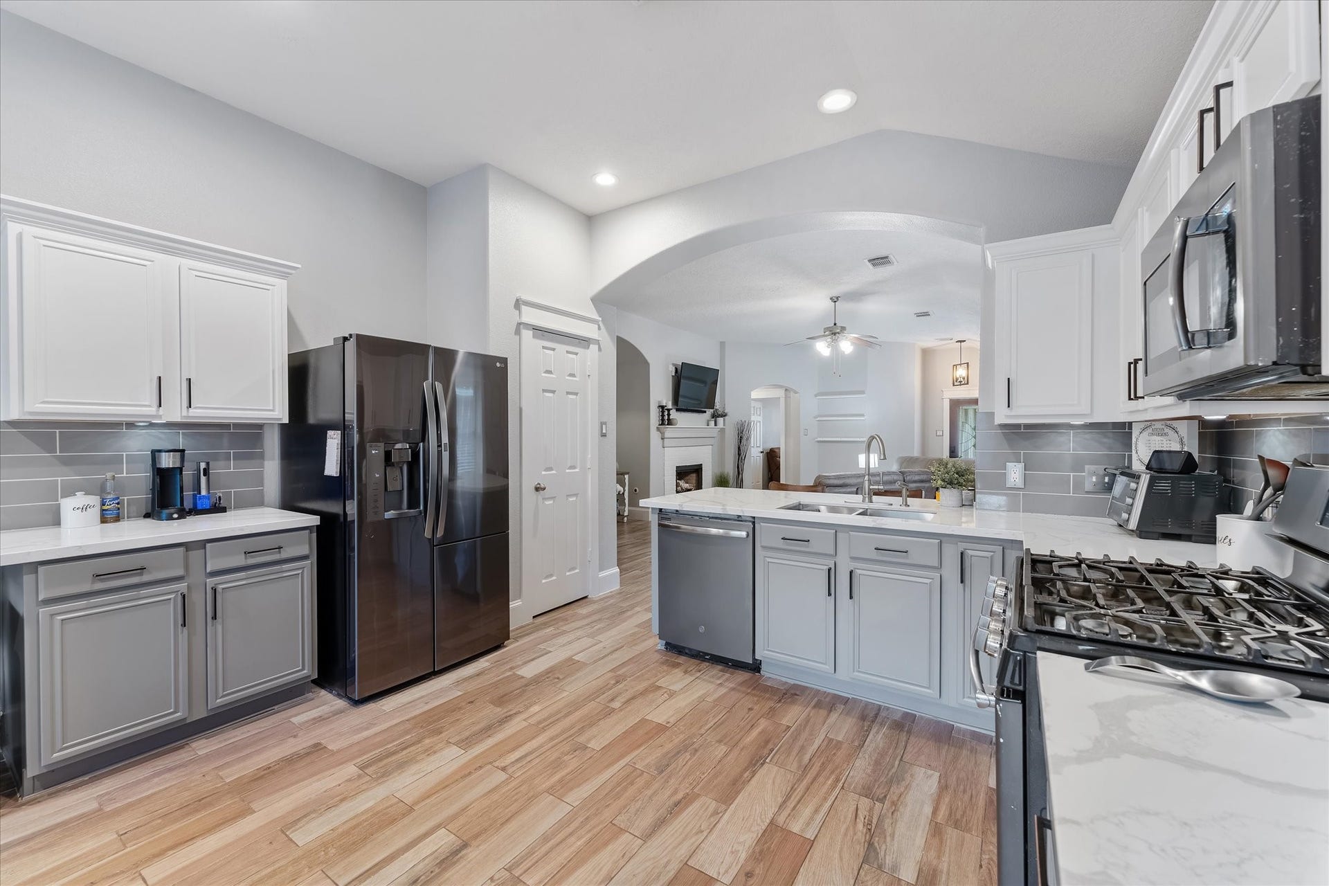 20127 Mammoth Falls Drive, Tomball, TX 77375