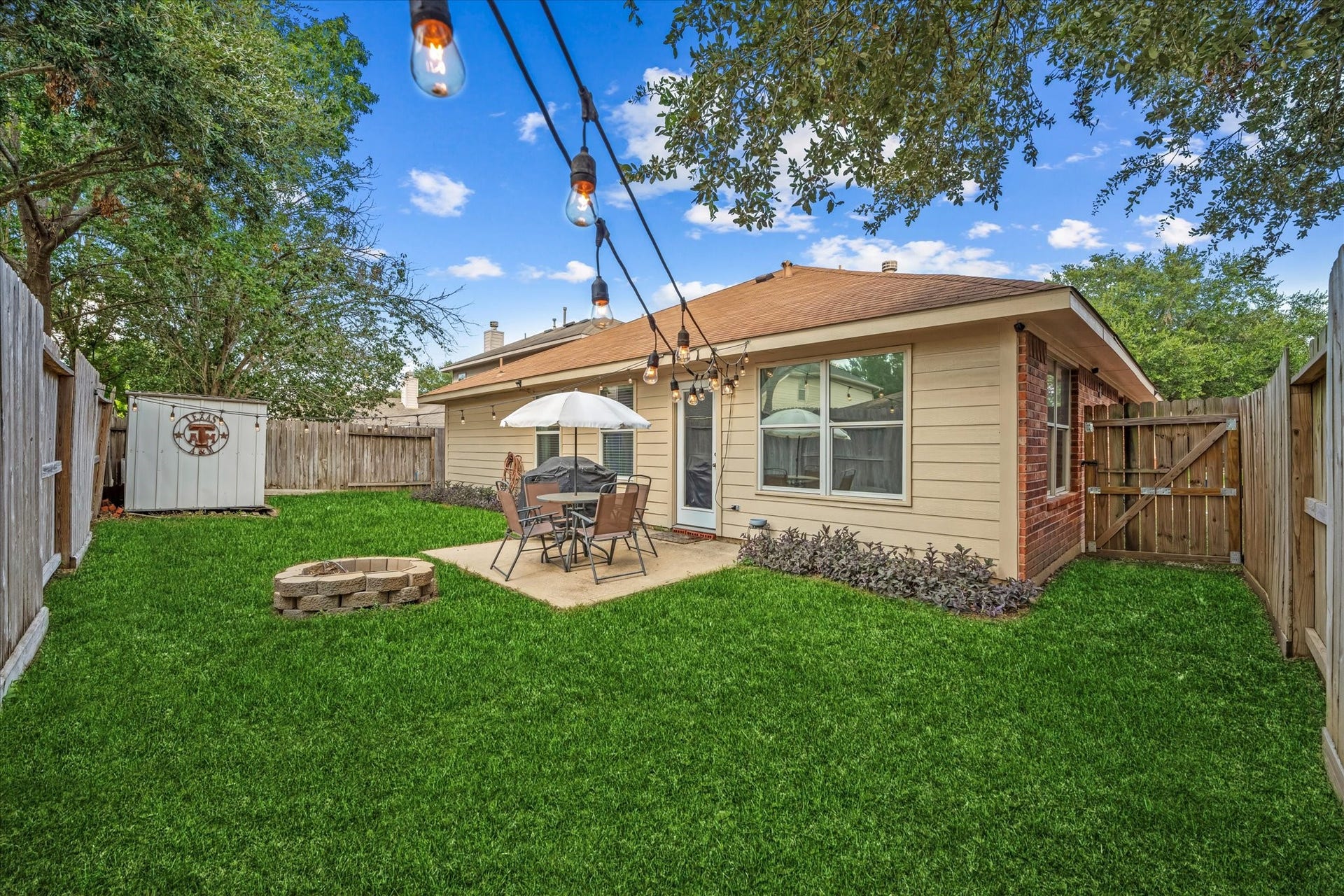 20127 Mammoth Falls Drive, Tomball, TX 77375