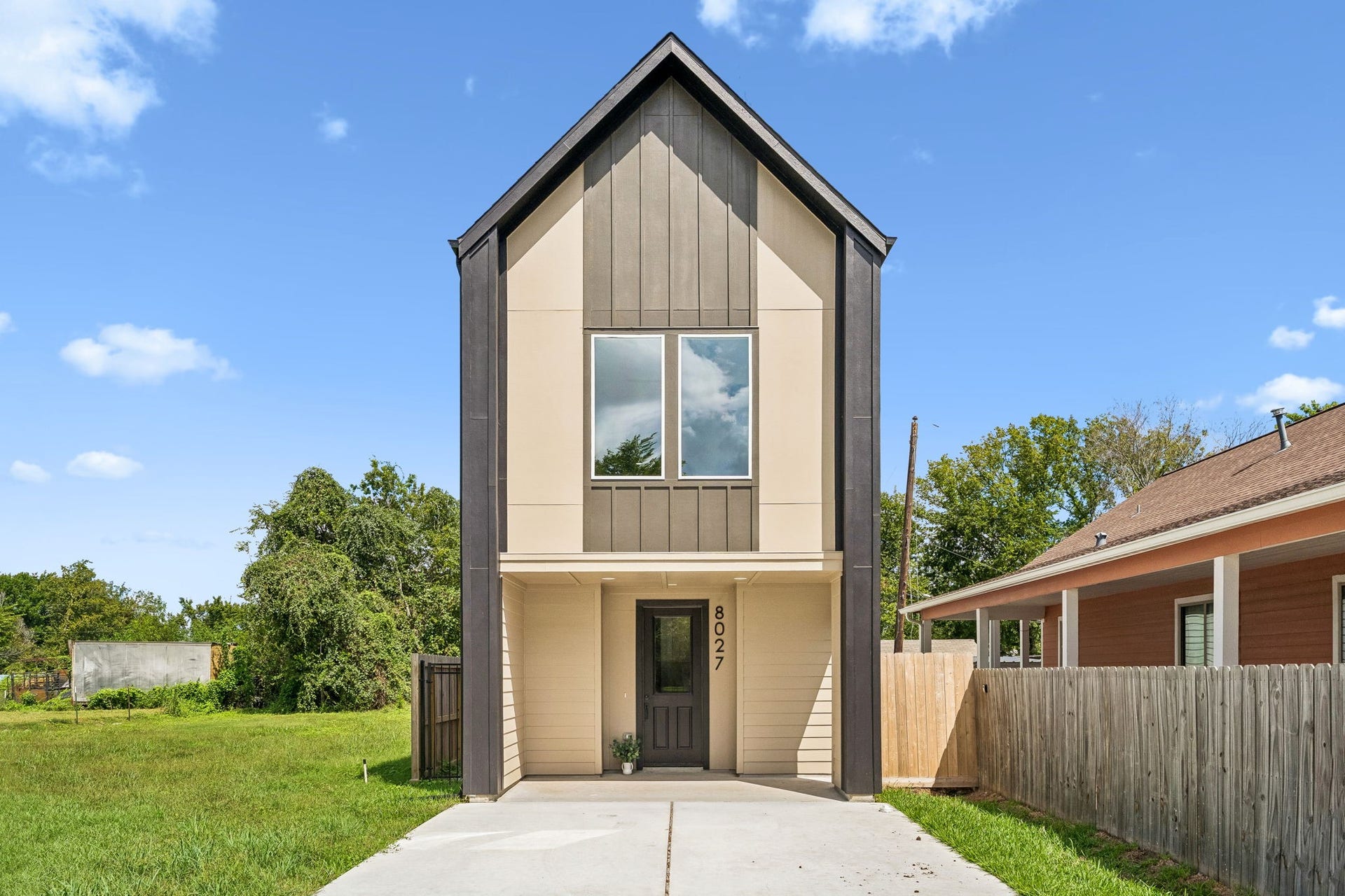 8027 BETTY BOOP Street, Houston, TX 77028 8027 BETTY BOOP Street, Houston, TX 77028
