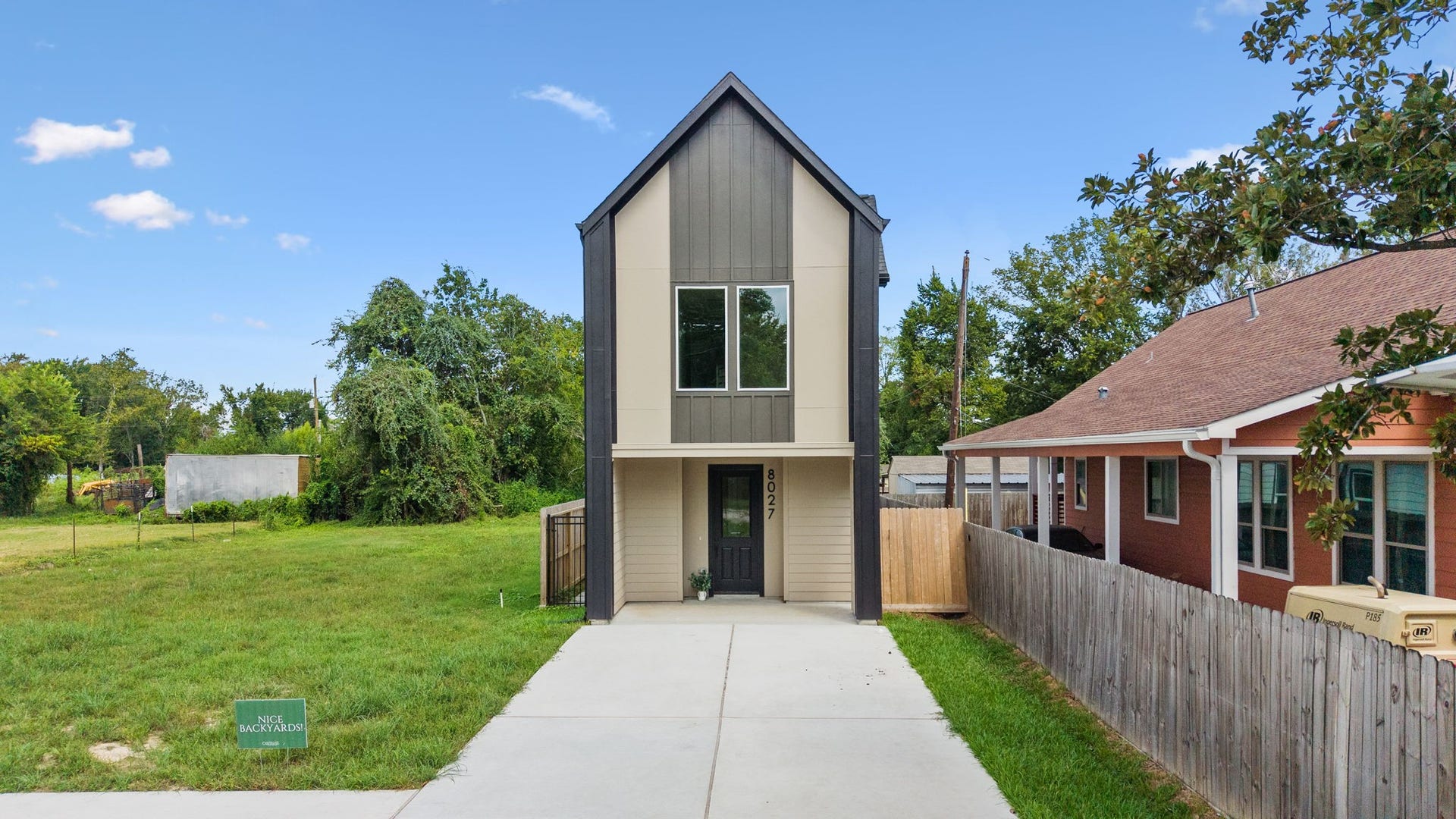 8027 BETTY BOOP Street, Houston, TX 77028 8027 BETTY BOOP Street, Houston, TX 77028