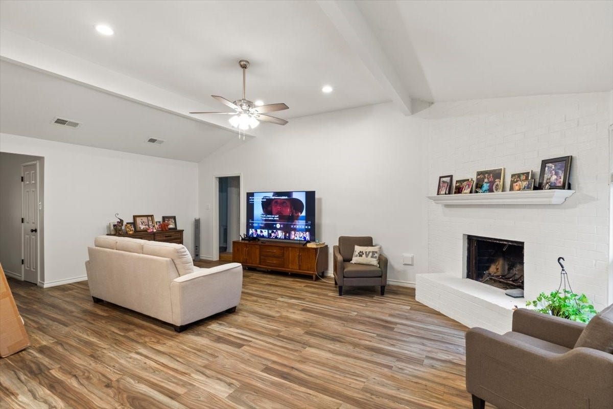 3735 Glade Forest Drive, Houston, TX 77339 Other view of the living room