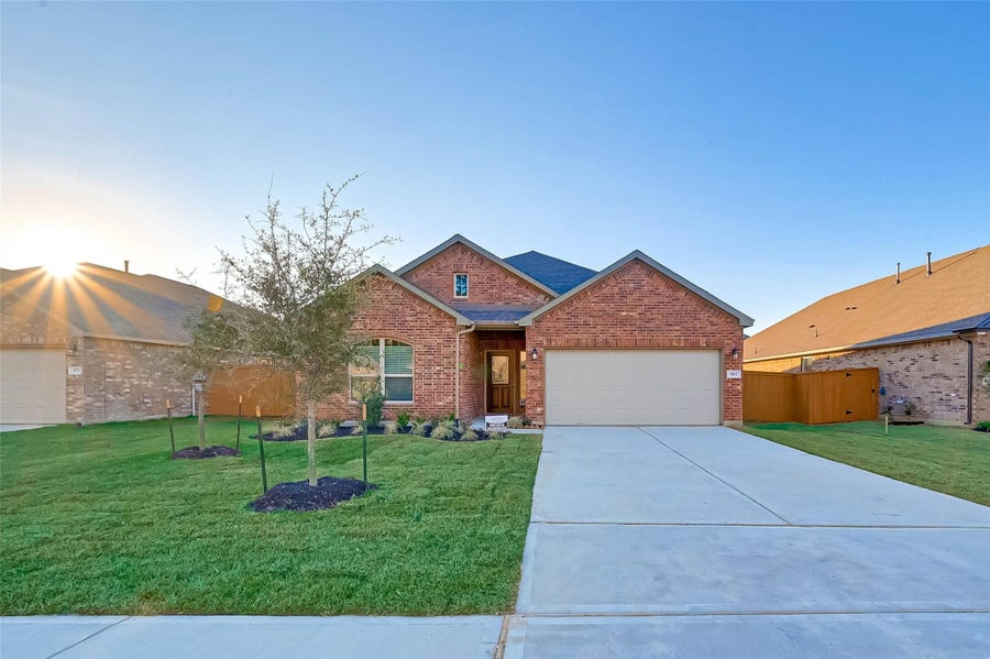Property photo for 983 Golden Willow Lane, Conroe, TX