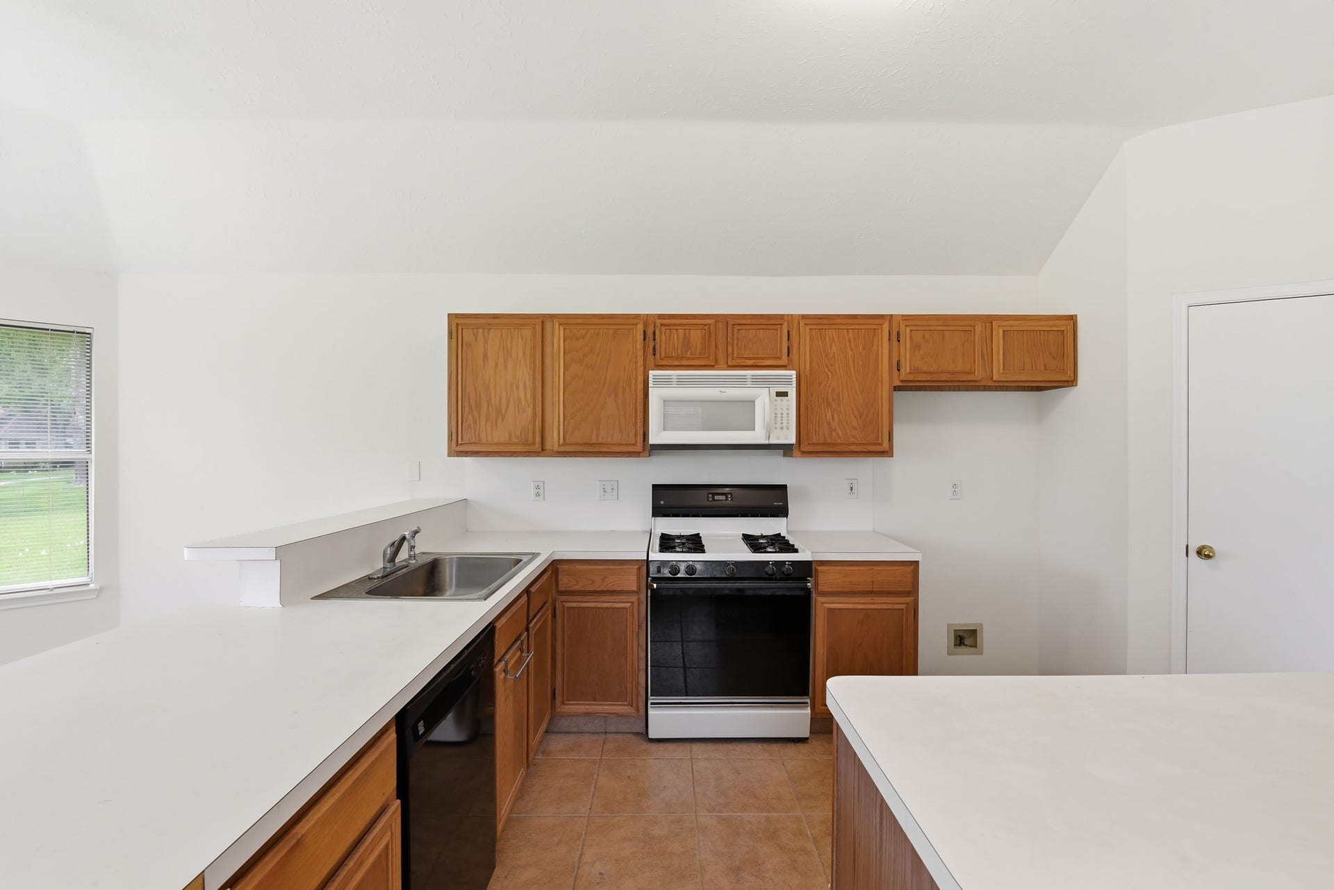 2739 S Peach Hollow Circle, Pearland, TX 77584 2739 S Peach Hollow Circle, Pearland, TX 77584