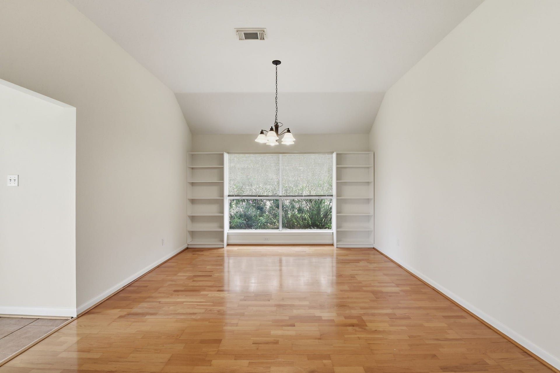 2739 S Peach Hollow Circle, Pearland, TX 77584 2739 S Peach Hollow Circle, Pearland, TX 77584
