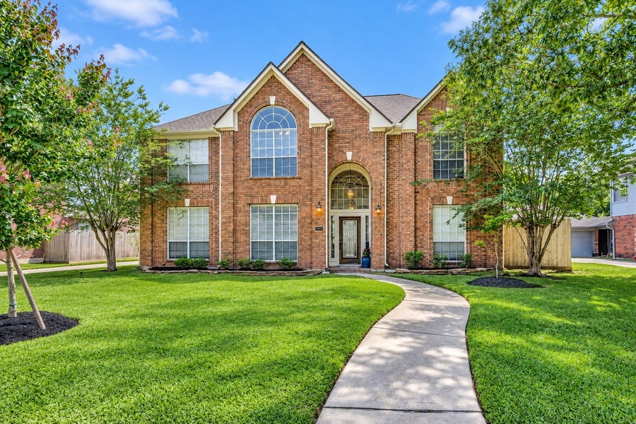 Property photo for 11827 Orchard Mountain Drive, Houston, TX