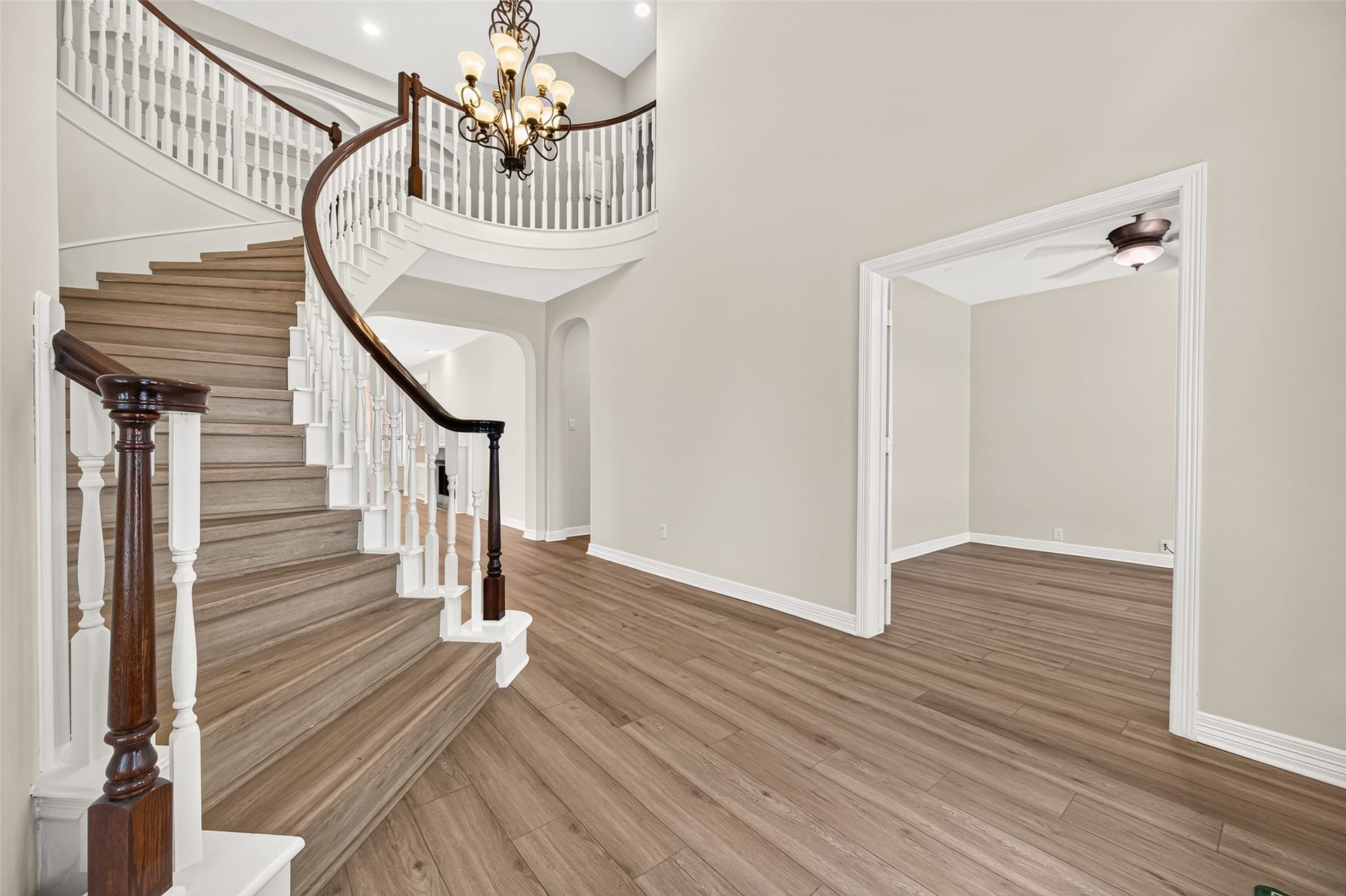 826 Ivory Ridge Lane, Houston, TX 77094 Just off the foyer, solid French doors open into a private study and can be closed when a little peace & quiet is needed. Working from home? Close the doors for privacy during conference calls or Zoom meetings while remaining conveniently connected to the rest of the home. A ceiling fan adds comfort to this dedicated workspace.