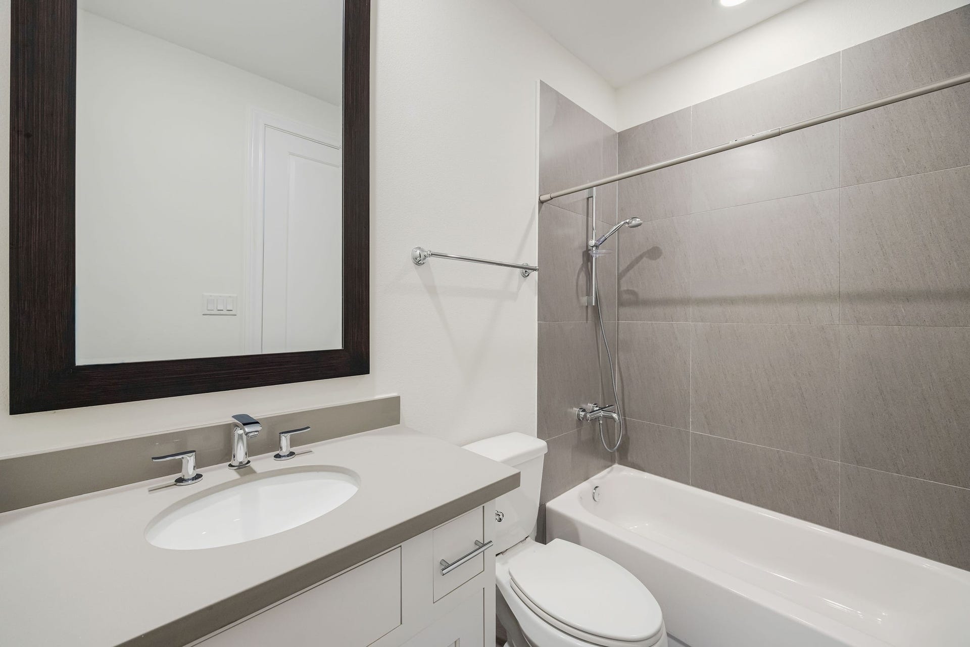 612 E 20th Street, #B, Houston, TX 77008 612 E 20th Street, #B, Houston, TX 77008