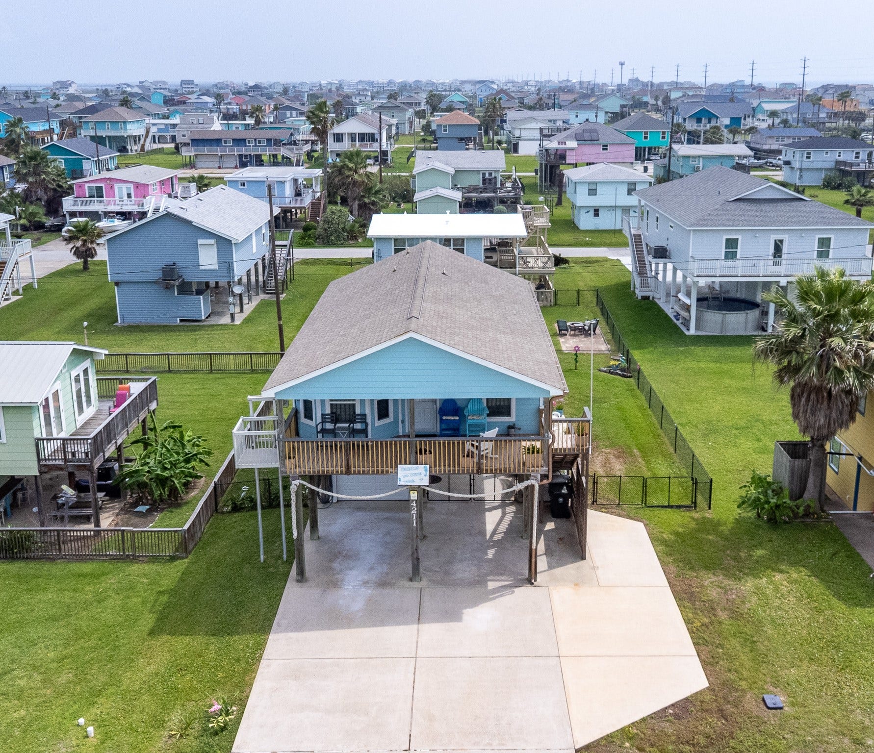4211 Hardin Drive, Galveston, TX 77554 4211 Hardin Drive, Galveston, TX 77554