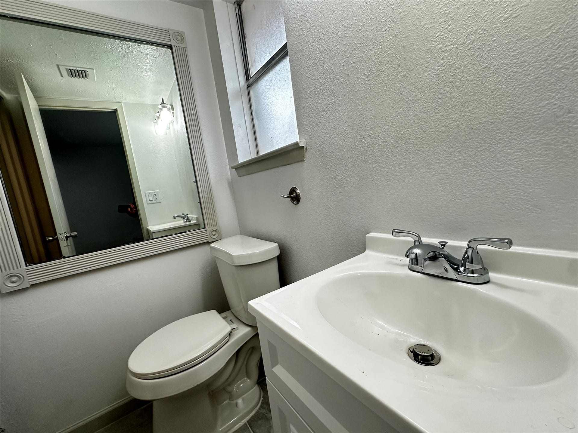 7718 Mosewood Street, Houston, TX 77040 Primary Bath