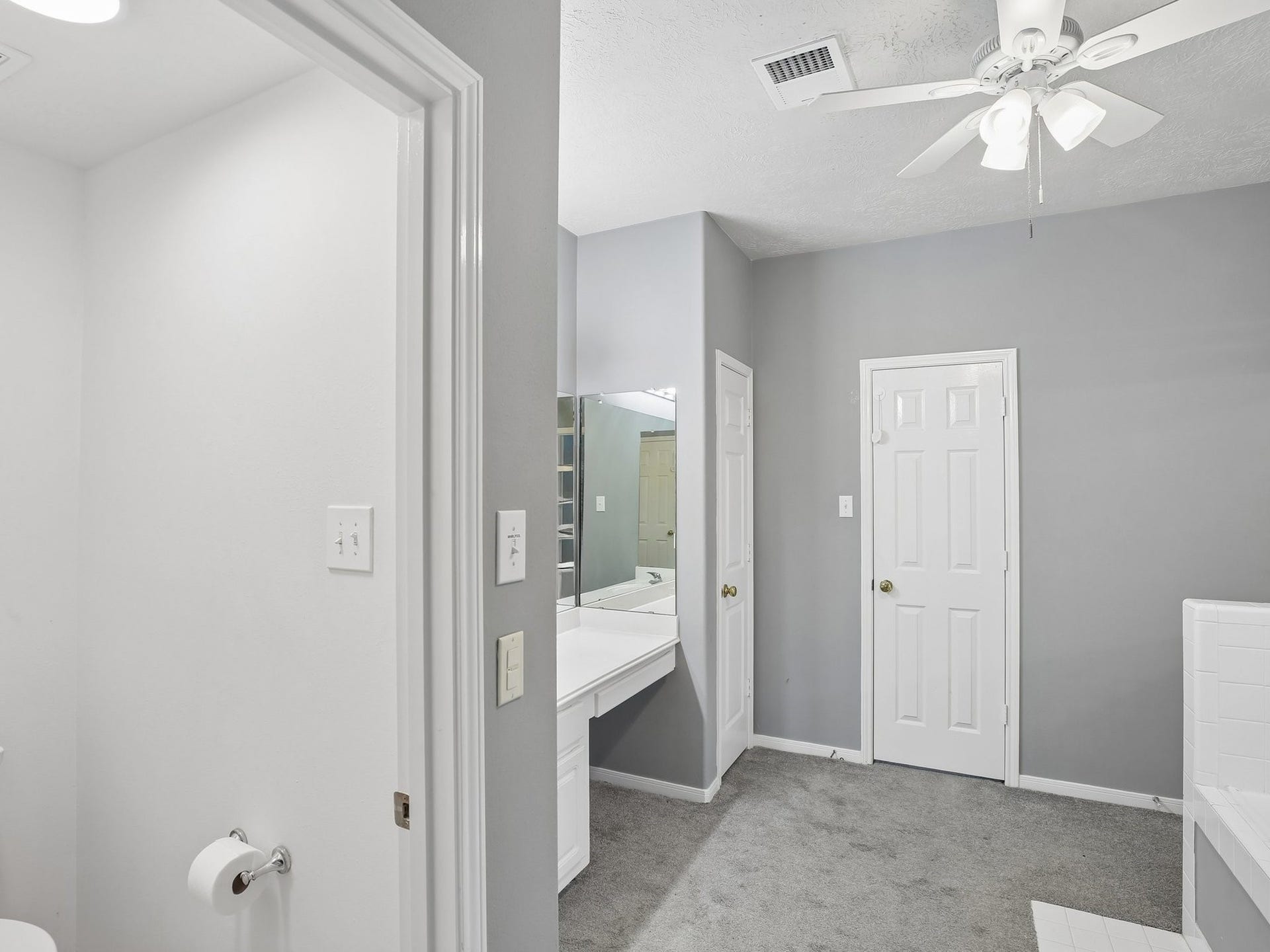1207 Peregrine Drive, Friendswood, TX 77546