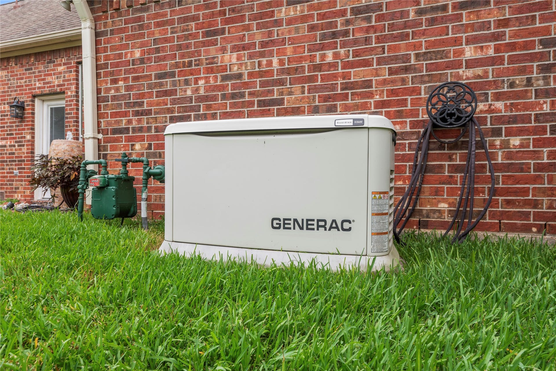 9227 N Fitzgerald Way, Missouri City, TX 77459 Generac full home backup generator