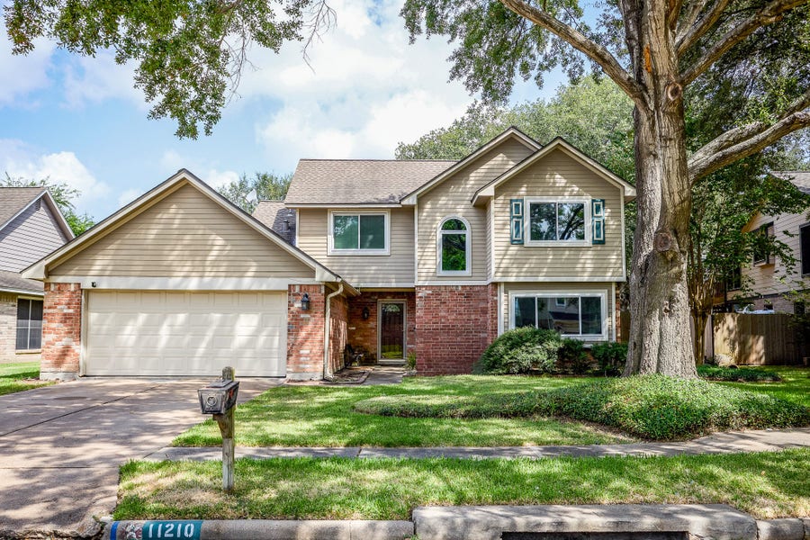Property photo for 11210 Crayford Court, Houston, TX